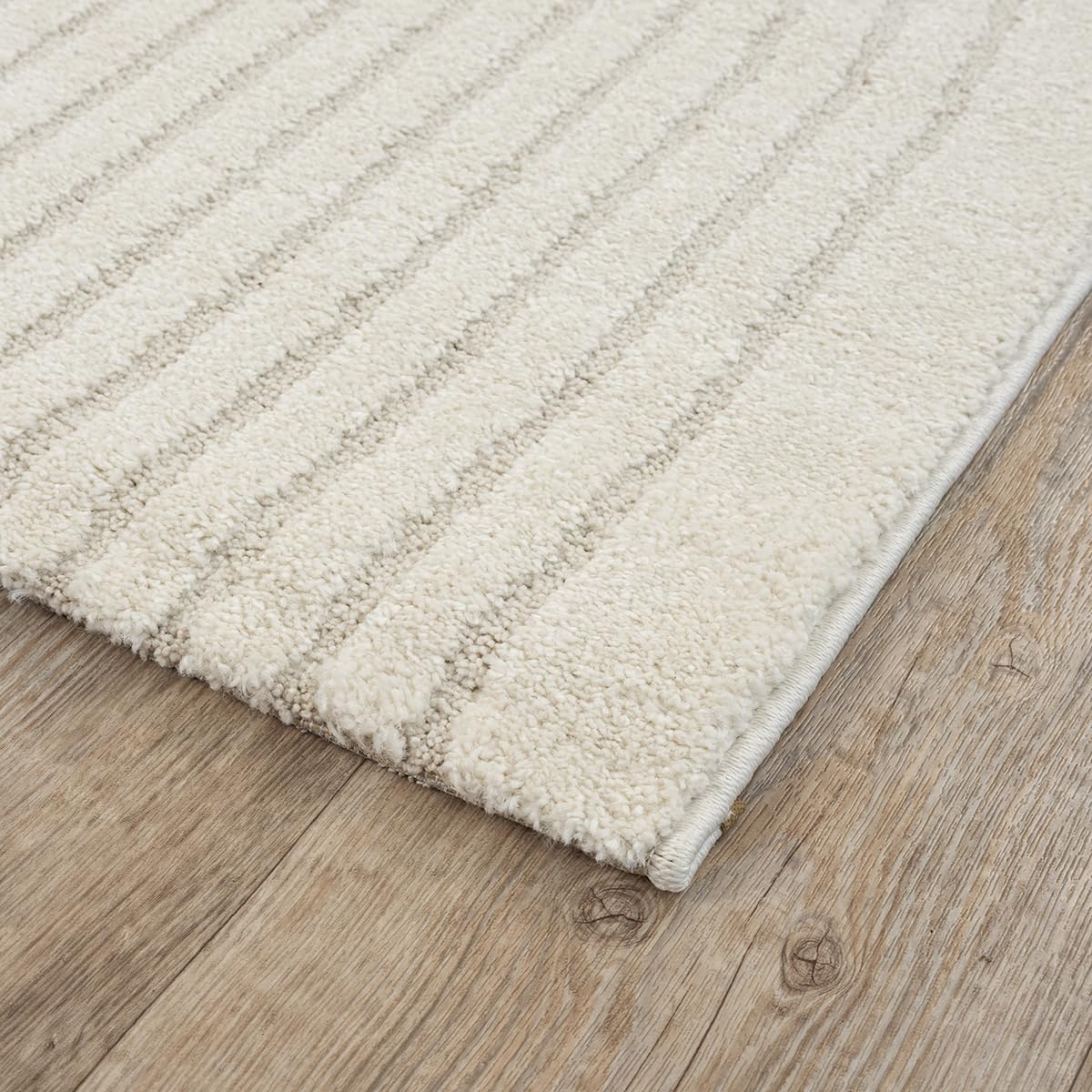 the carpet Elisa, tappeto moderno per soggiorno, design geometrico, alta densità di pelo e piacevolmente morbido, crema, 200 x 280 cm