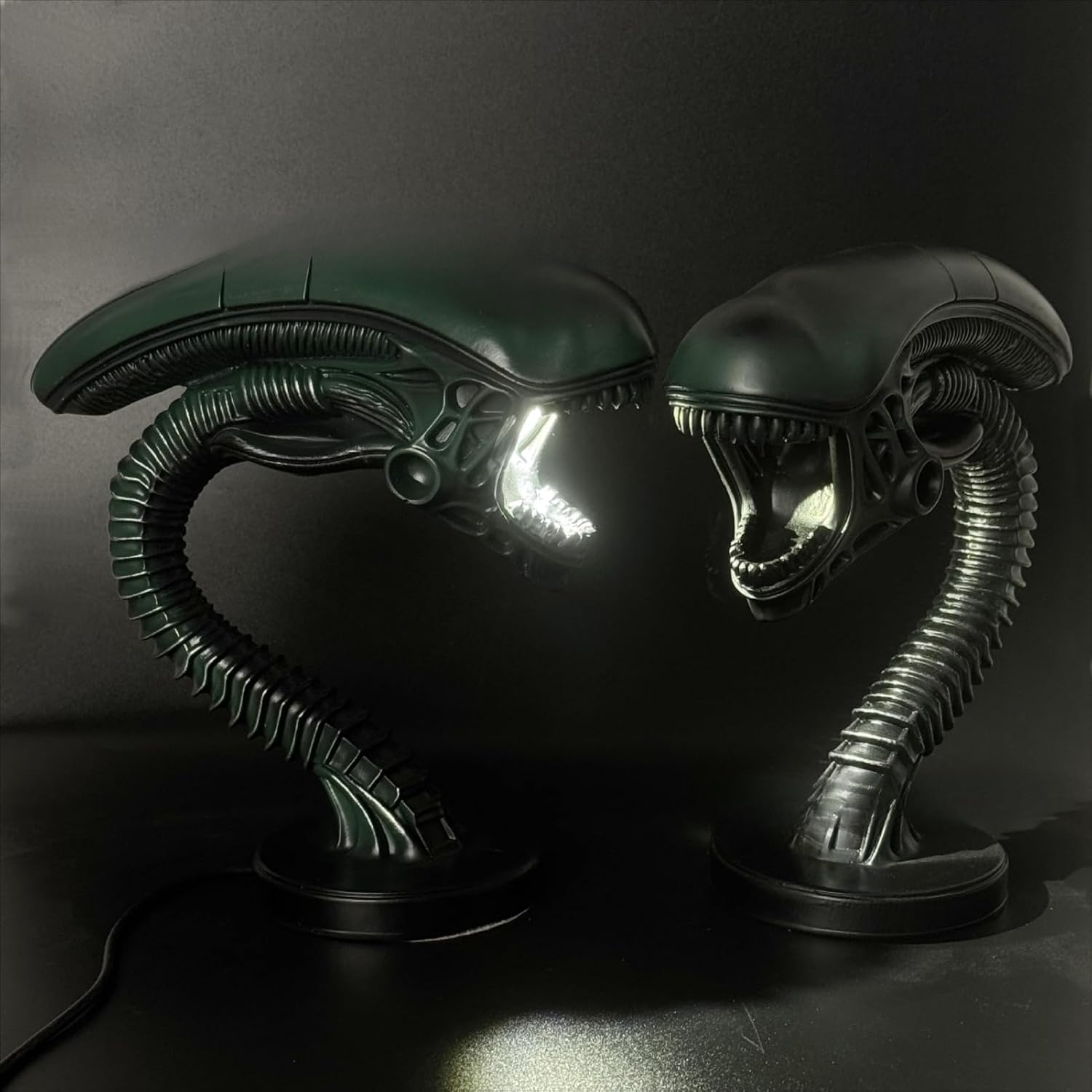 2025 New Sci-Fi LED Table Lamp Alien 3D Resin Night Light, Black Space Theme Statue Ornaments Bedroom/Office Decoration, Collectible Home Lighting Gift (1)