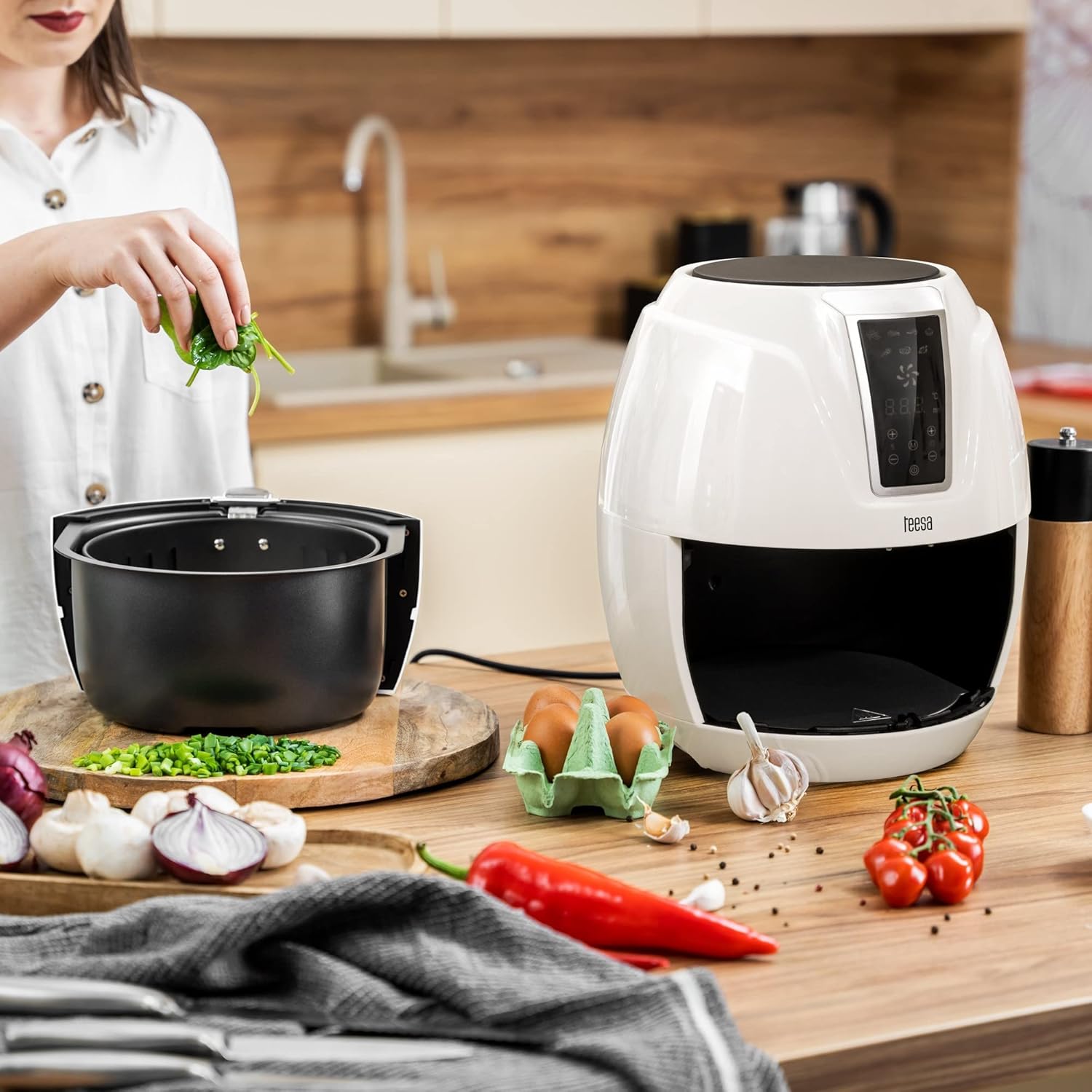 TEESA DIGITAL AIR FRYER - Friggitrice senza grassi da 3,2 l, colore: Bianco TEESA DIGITAL AIR FRYER - Friggitrice senza grassi da 3,2 l, colore: Bianco