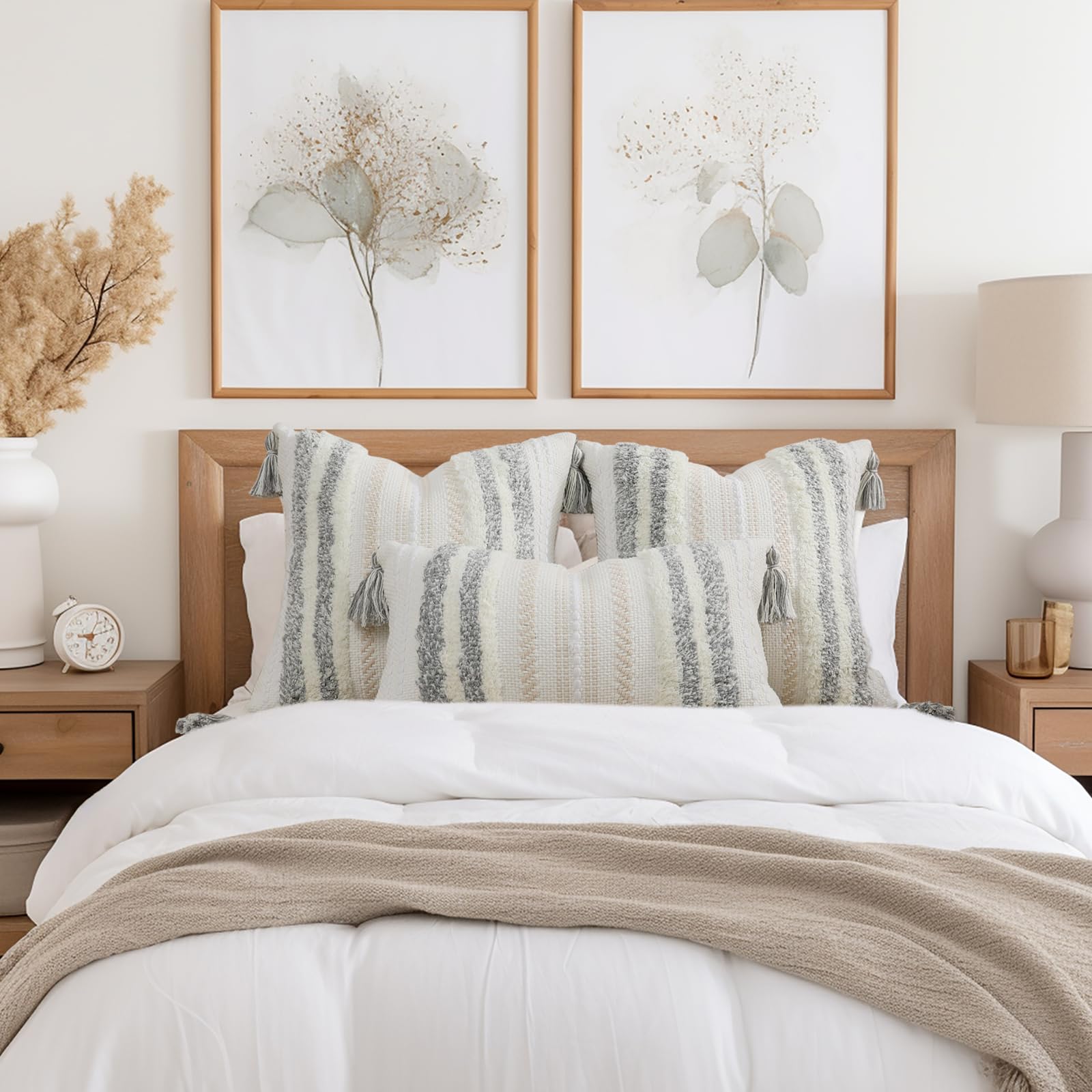 decorUhome Set di 2 federe decorative estive in stile bohémien, 30 x 51 cm, con accento lombare neutro, trapuntate, a righe, per divano, letto, divano, soggiorno, grigio chiaro e bianco crema