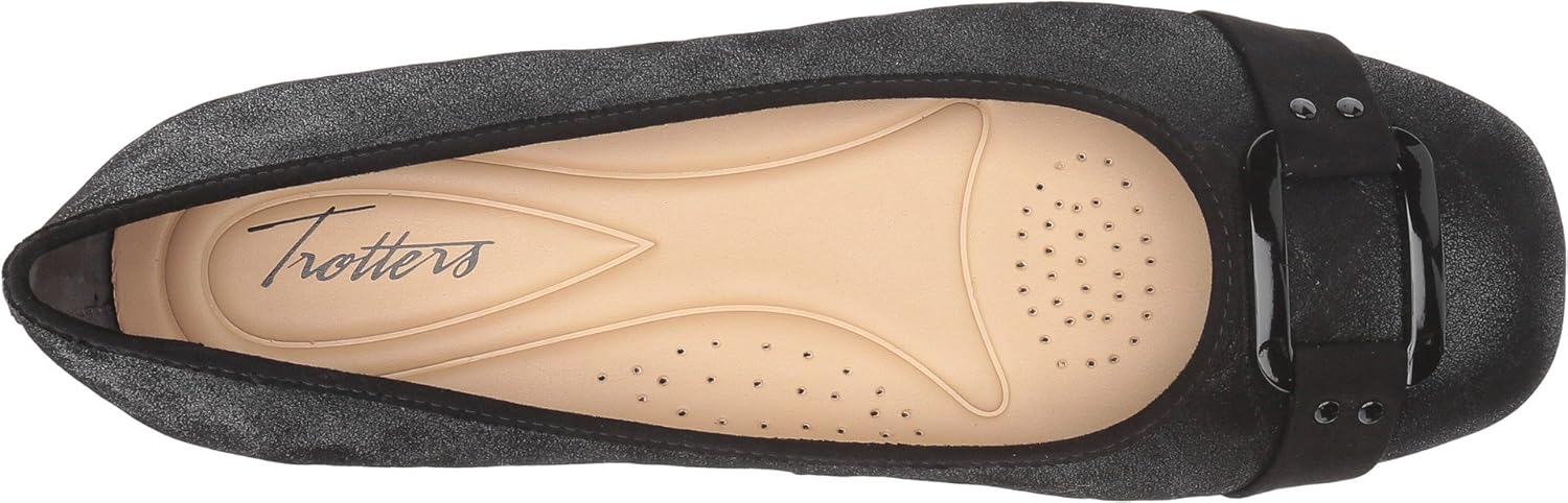 Trotters Women's Sizzle Signature Ballet Flat, Black Quilted, 9.5 X-Wide