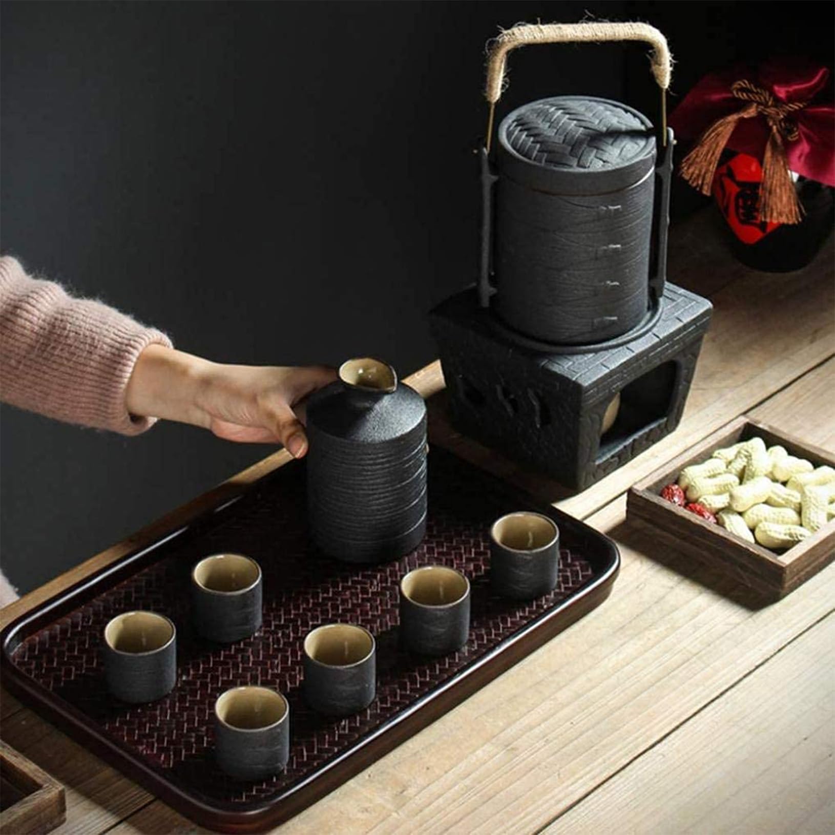 Set di 9 sakè in Ceramica Grezza con teiera riscaldante e teglia per Candele, Set di sakè in Ceramica Nera Smaltata Giapponese per tè Freddo/Caldo/Shochu/Nero