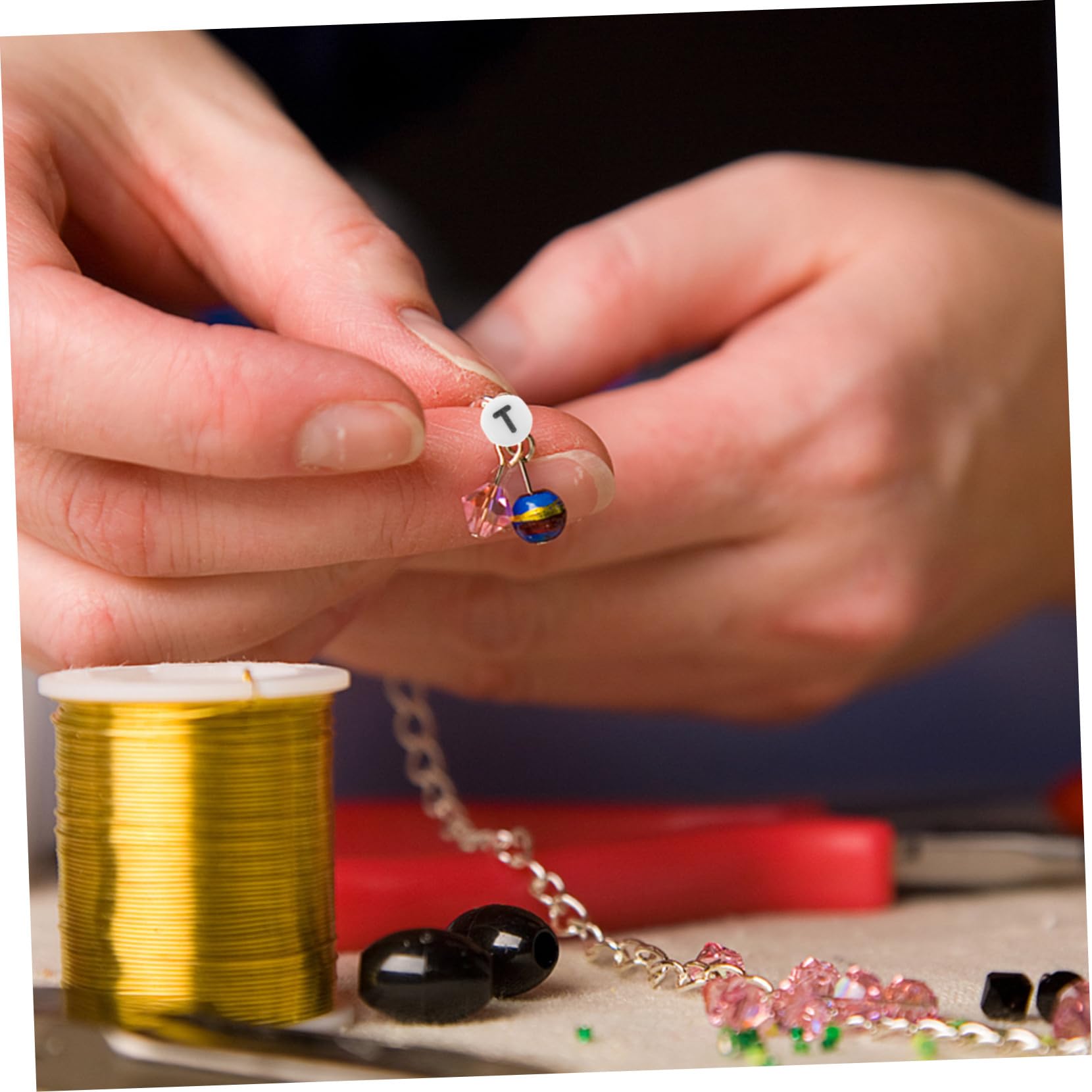 Operitacx 2500pezzi Lettere Per Bracciali Fai Da Te Perline Multifunzione Per Creazioni Artigianali Decorazioni Personalizzate Per Gioielli e Accessori