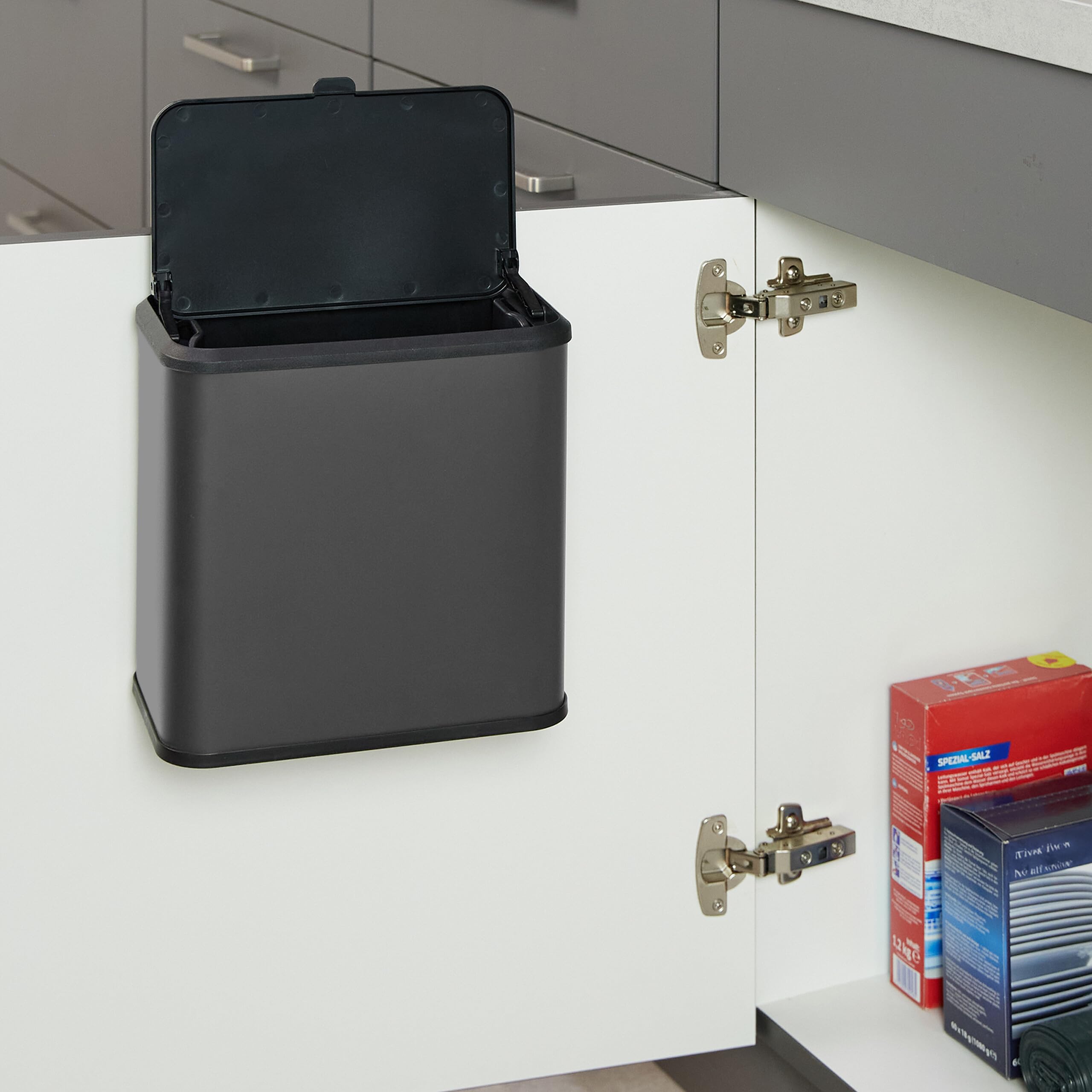 Relaxdays Pattumiera da Appendere in Cucina, Cestino 5 L, Secchio Umido Estraibile, Cesto Bagno, Ferro, Plastica, Grigio