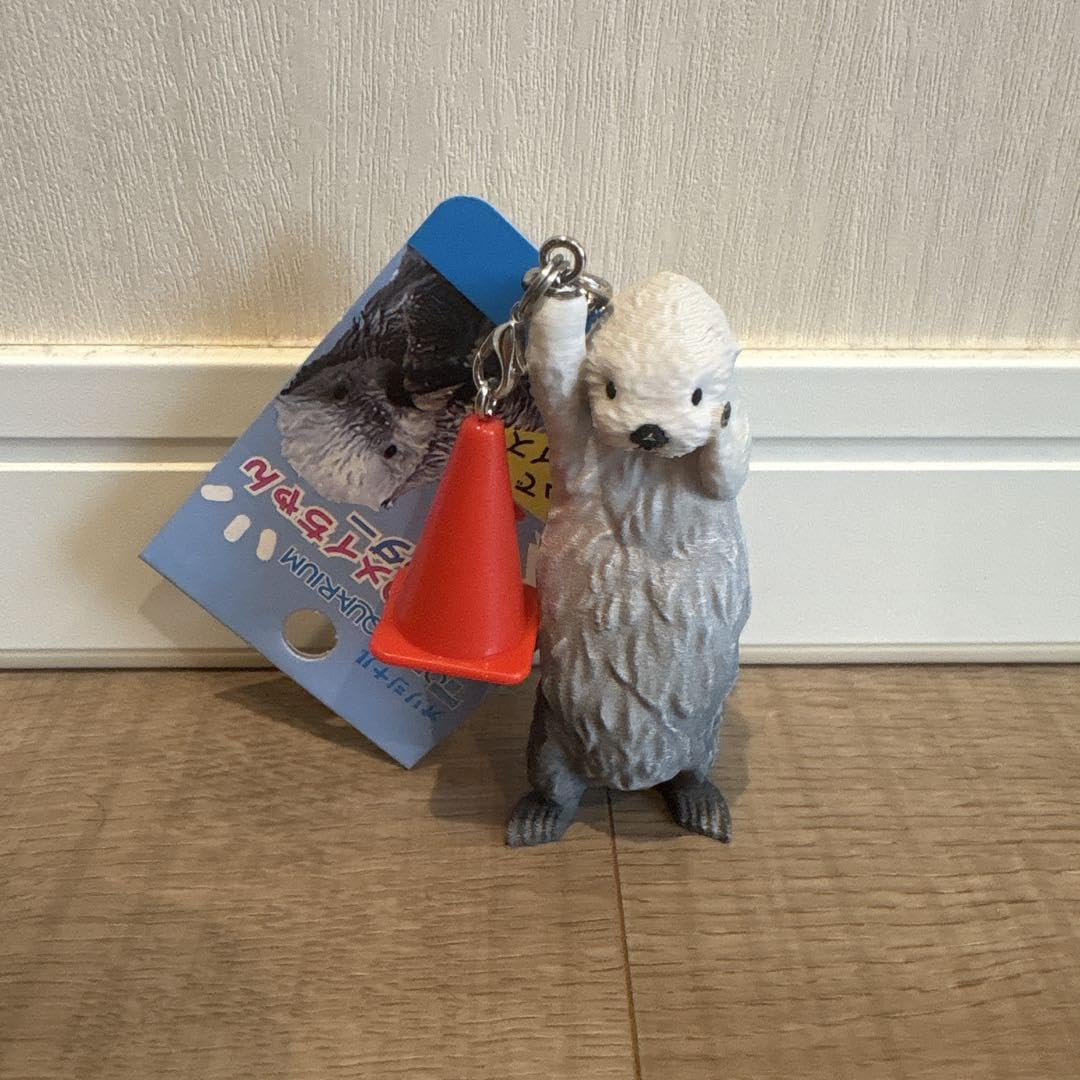 鳥羽水族館 ラッコ メイちゃん キーホルダー 2個セット 厳選】鳥羽水族館 ラッコ メイちゃんキーホルダー＆専用チャーム