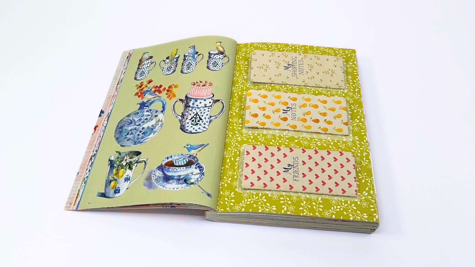 Daphne’s Diary Livre créatif en papier, extra épais 3 cm – avec carnets & papeterie : techniques papier, éléments interactifs, pages à colorier/dessiner, feuilles à plier, découper & perforer