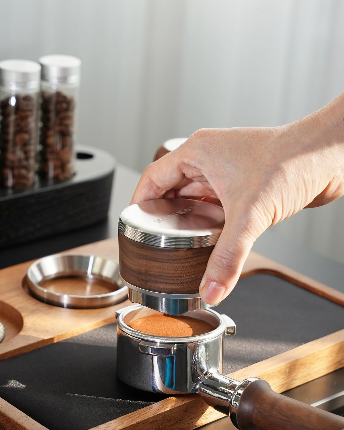 KOFIKOFI 53.3mm Espresso Distribution Tool, Walnut Coffee Distributor, Professional Stainless Steel Espresso Distributor Leveler Tool Compatible with Breville 54mm Portafilter