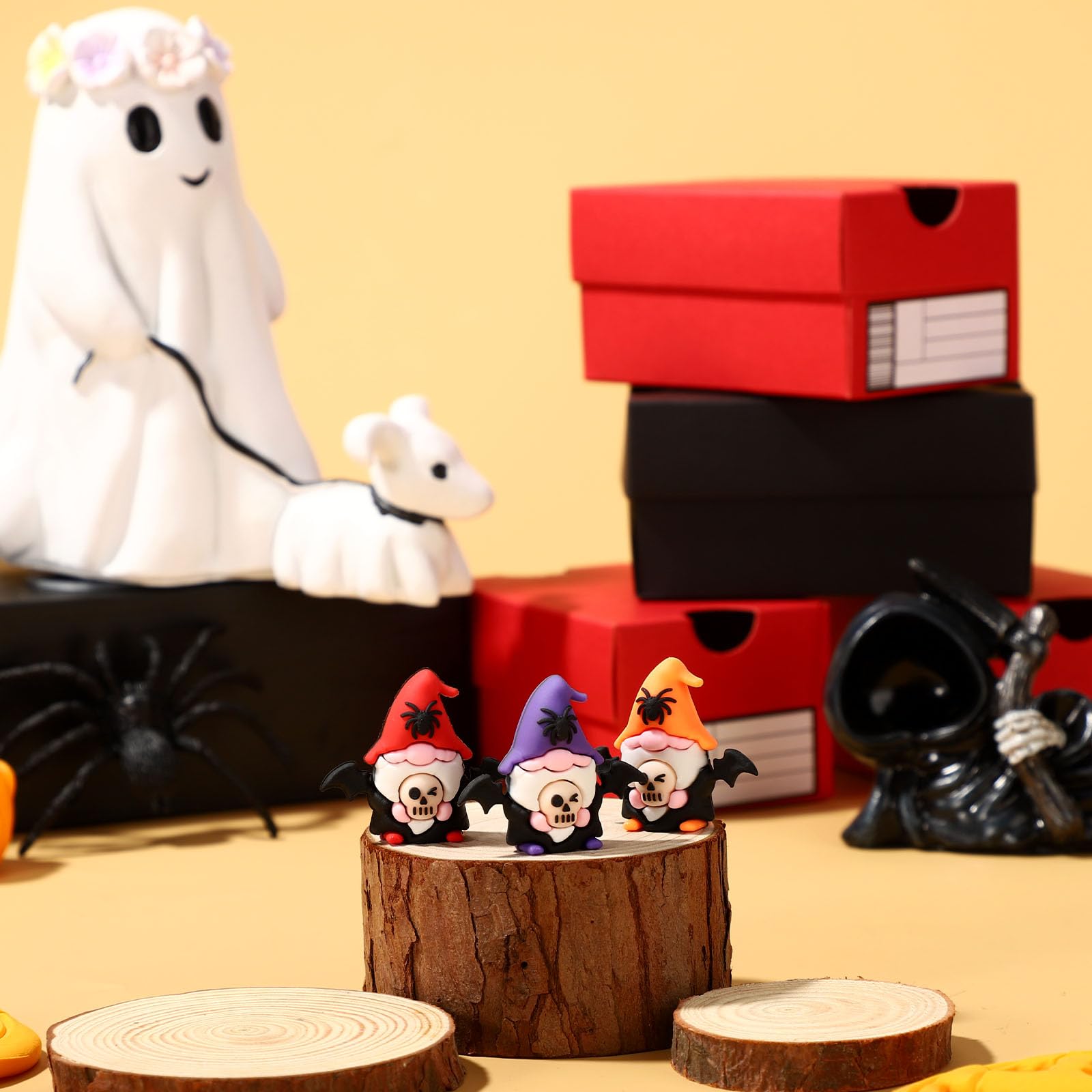 15pcs Mini Halloween Gnomes - Image 3