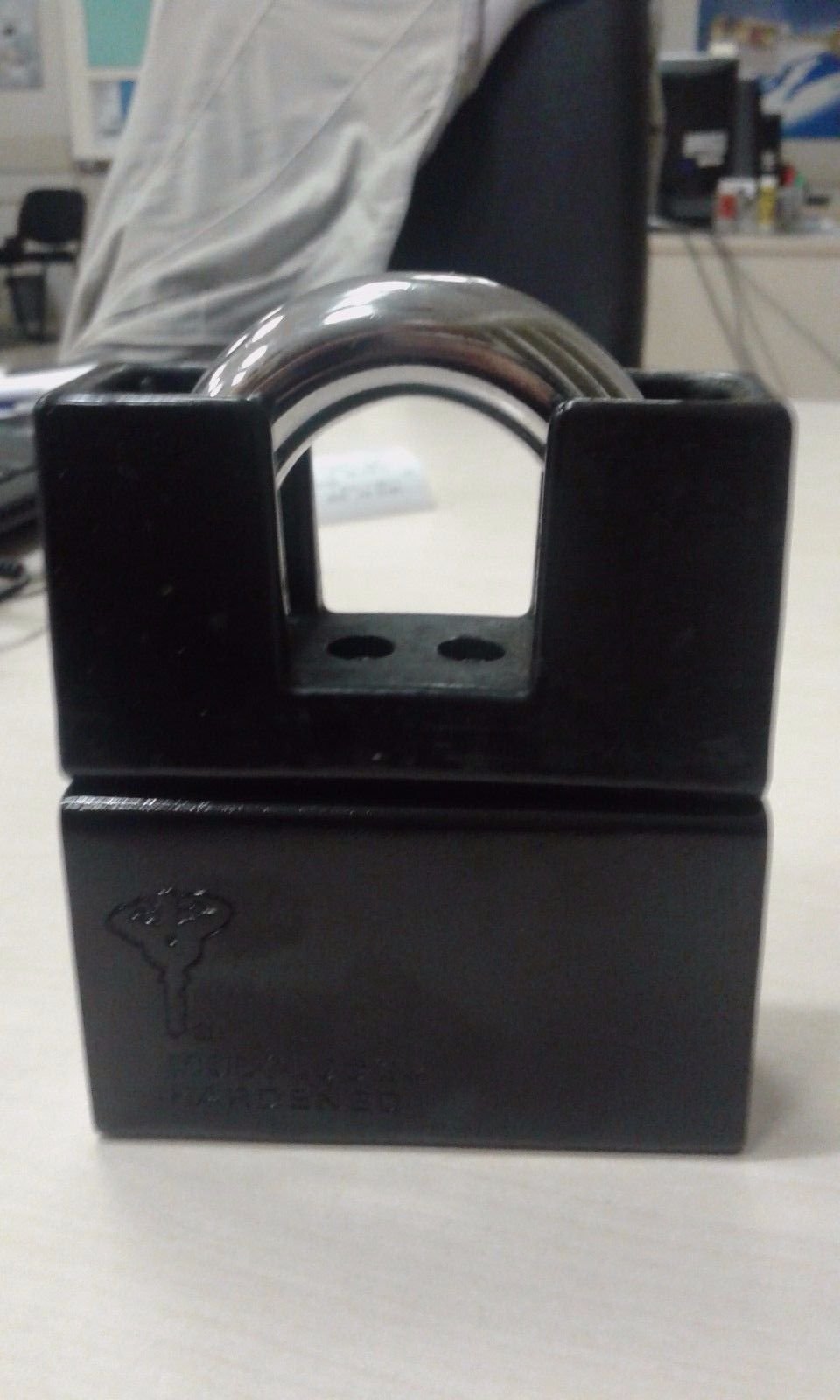Amazon | Mul-t-lock 南京錠16mm:(セキュリティ区分:レベル5 EN 12320