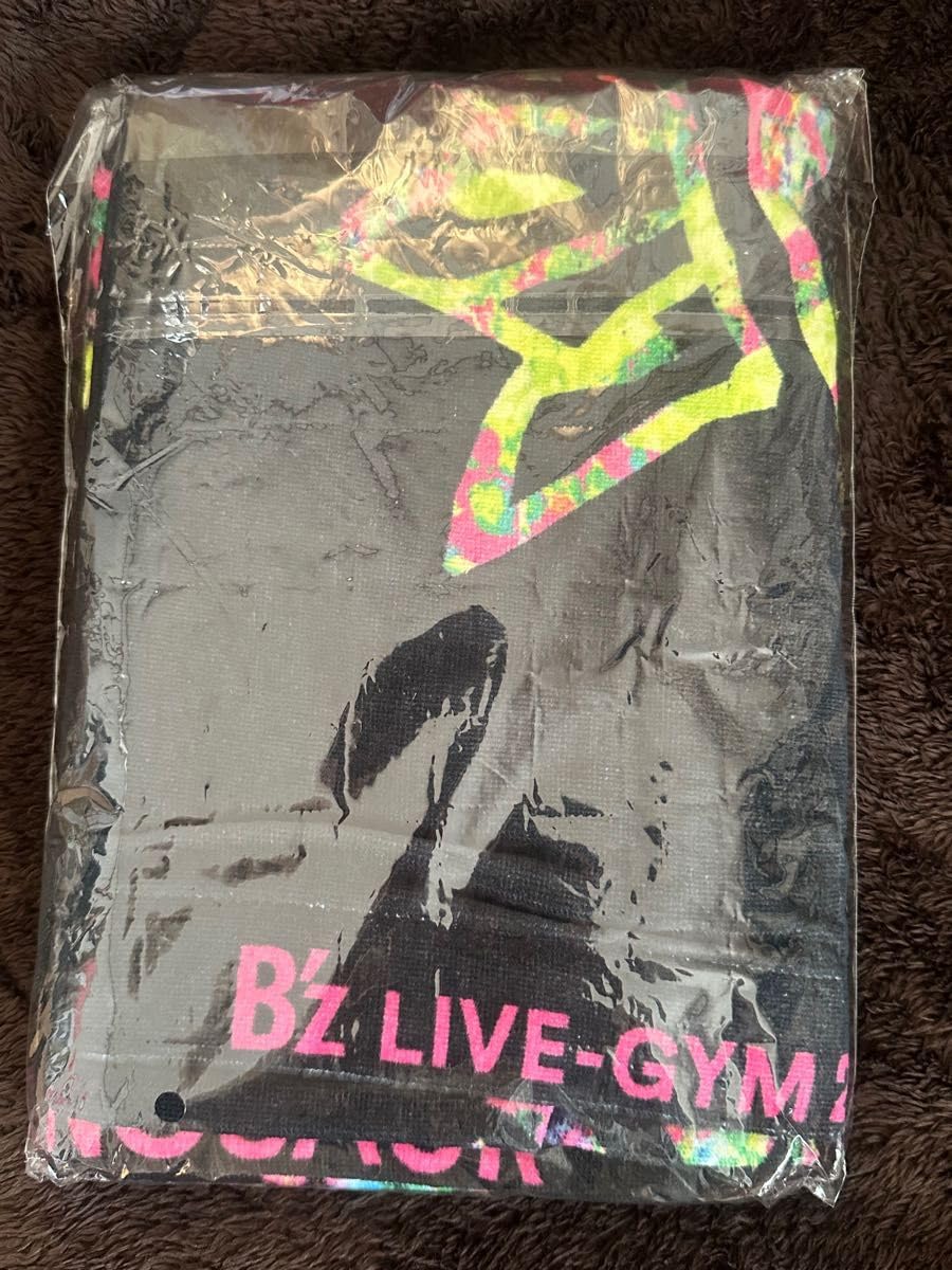 額装品 ハンドタオル B'z LIVE DINOSAUR ダイナソー グッズ 新品・未開封】B'z LIVE DINOSAUR ハンドタオル - メルカリ