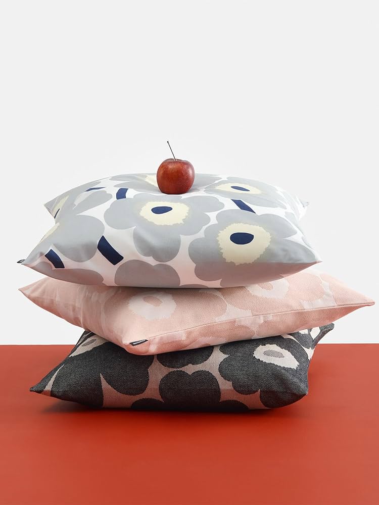 新品 マリメッコ Pieni Unikko クッションカバー 47×47cm Pieni Unikko クッションカバー 47×47cm〈Members Week対象