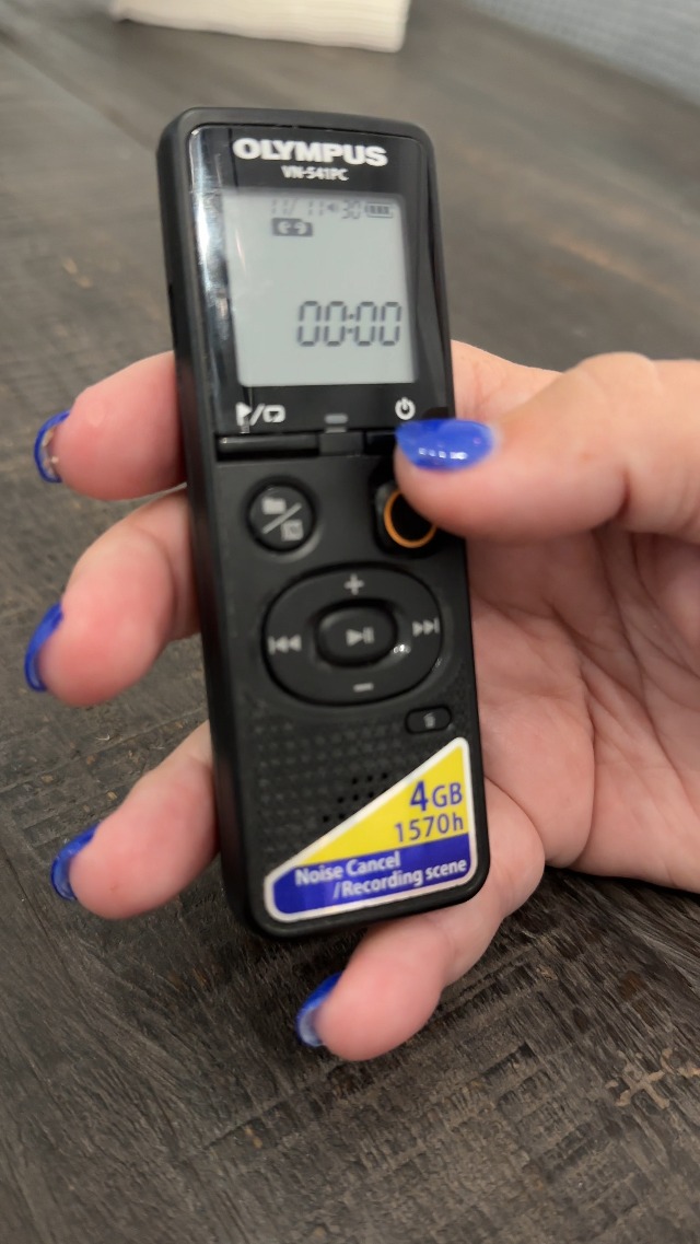My experience, tips, and mistakes to avoid when learning how does a digital voice recorder work