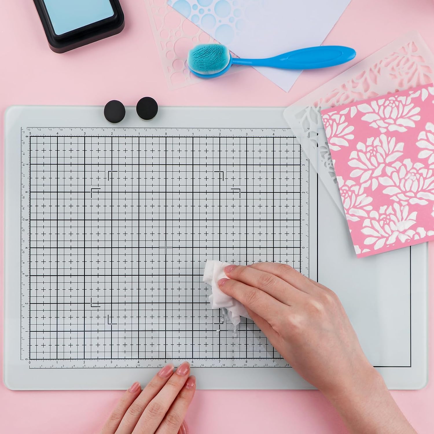 BAOFALI Magnetic Glass Craft Mat; 15.75"x10.24"Heat Resistant Glass Media Cutting Mat W/MagnetsGridlines and Measurements; for Cutting, Stamping, Mixed Media, Heat Embossing and Hot Glue Projects