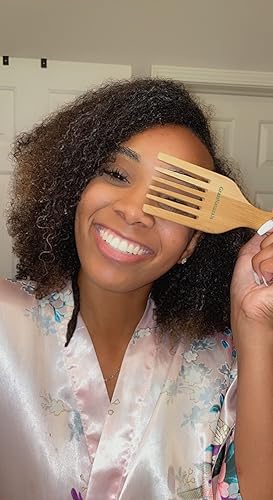 Miniatura 4 de GranNaturals Peine de madera de dientes anchos y púas afro, herramienta de voluminización y peinado de madera natural para cabello grueso, grueso,