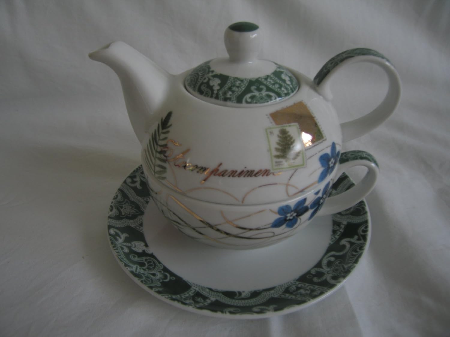 Fringe Studio Porcelain Teapot for One w/Cup, Saucer and Hatbox