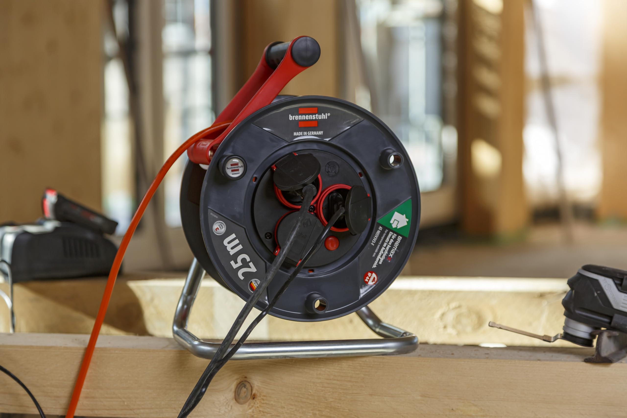 Brennenstuhl Kabeltrommel SPAR-SET 25m outdoor Garant V2 (Made in Germany, IP44) + BREMAXX Verlängerungskabel 10m (Made in Germany, IP44, einsetzbar bis -35 °C, öl- und UV-beständig)