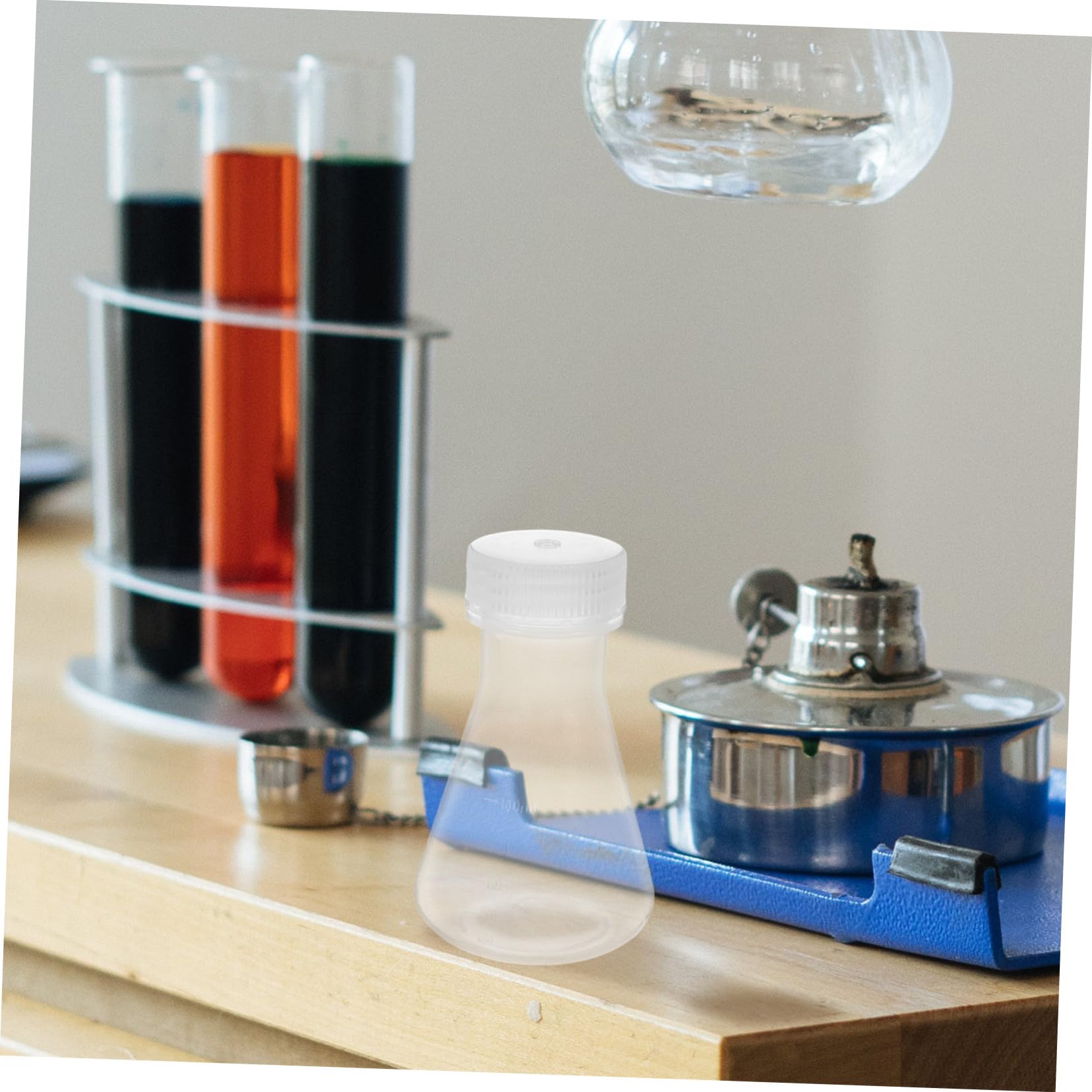 Hohopeti 5 pièces Lot de Flacons Erlenmeyer en Plastique avec Bouchon Fiole en Forme de Cône à Large Col et Fond Plat Stable et Sécurisé pour Laboratoire de Chimie Biologie et Médecine