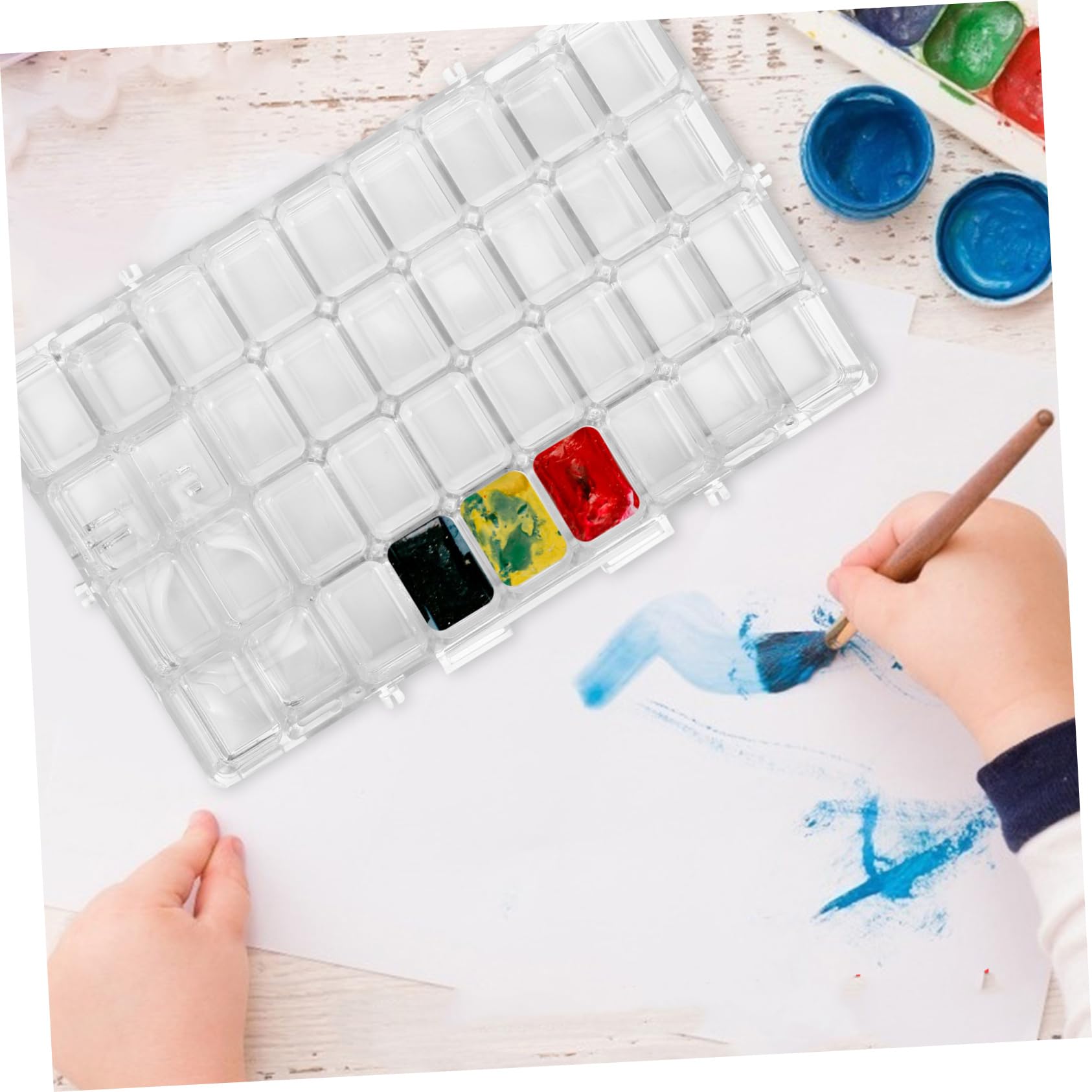 Leerer Aquarellfarbenkasten aus Kunststoff mit 36 Fächern