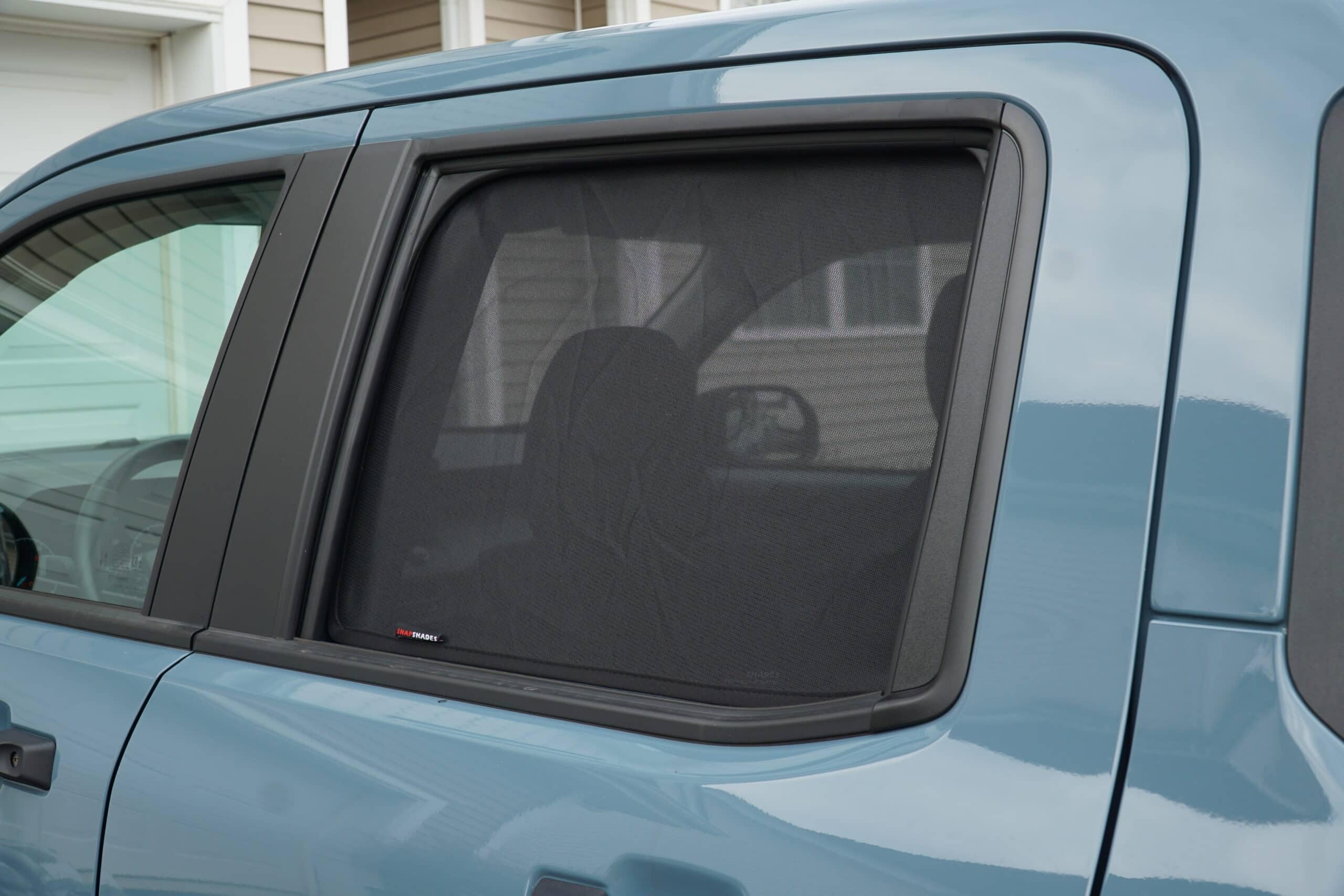 Snap Shades do Ford Maverick osłony tylnej szyby samochodu (P758; 2022-obecnie)