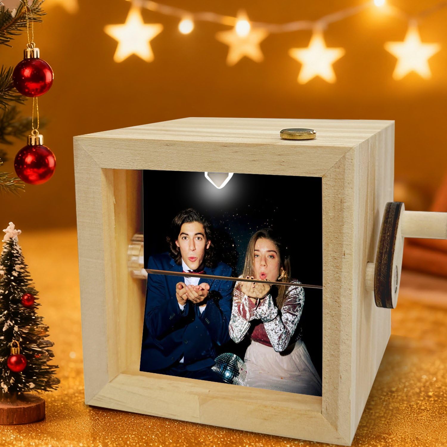 Caja de animación mecánica iluminada personalizada, caja de animación de manivela de fotos personalizada, caja de recuerdo personalizada para parejas románticas (16 fotos, con LED)