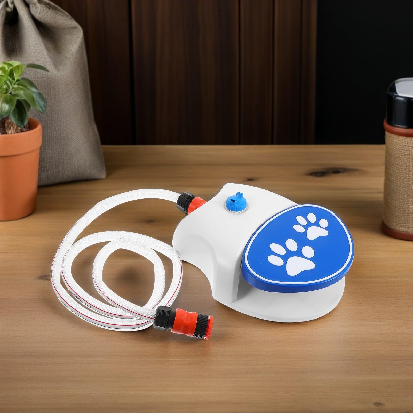 Bebedero Exterior para Perros con Pedal y Manguera de 160 CM