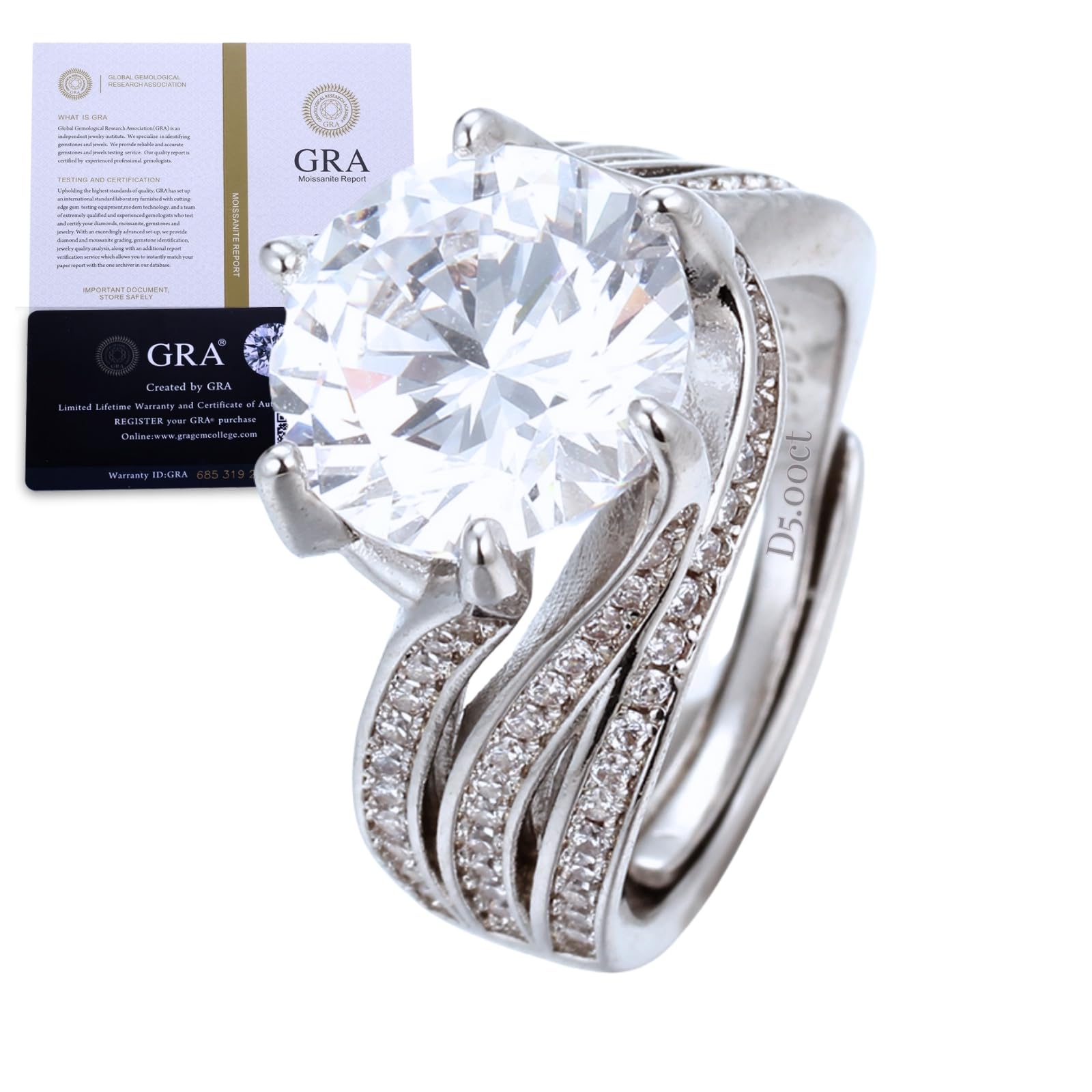 HALUKAKAH Anello da Donna Moissanite D5,0 ct Argento Sterling 925 Placcato Platino con Certificato,Diamanti da Laboratorio Rotondo Etereo a Griffe in Set Nuziale,per Fidanzamenti,Matrimoni,Regolabile
