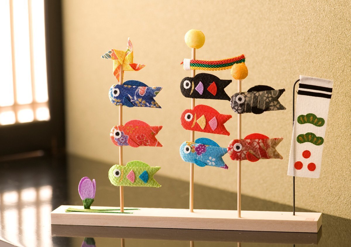 リュウコドウ 五月人形 三本立ち 鯉のぼり 間口21cm x 奥行3cm x 高さ15.5cm - 2