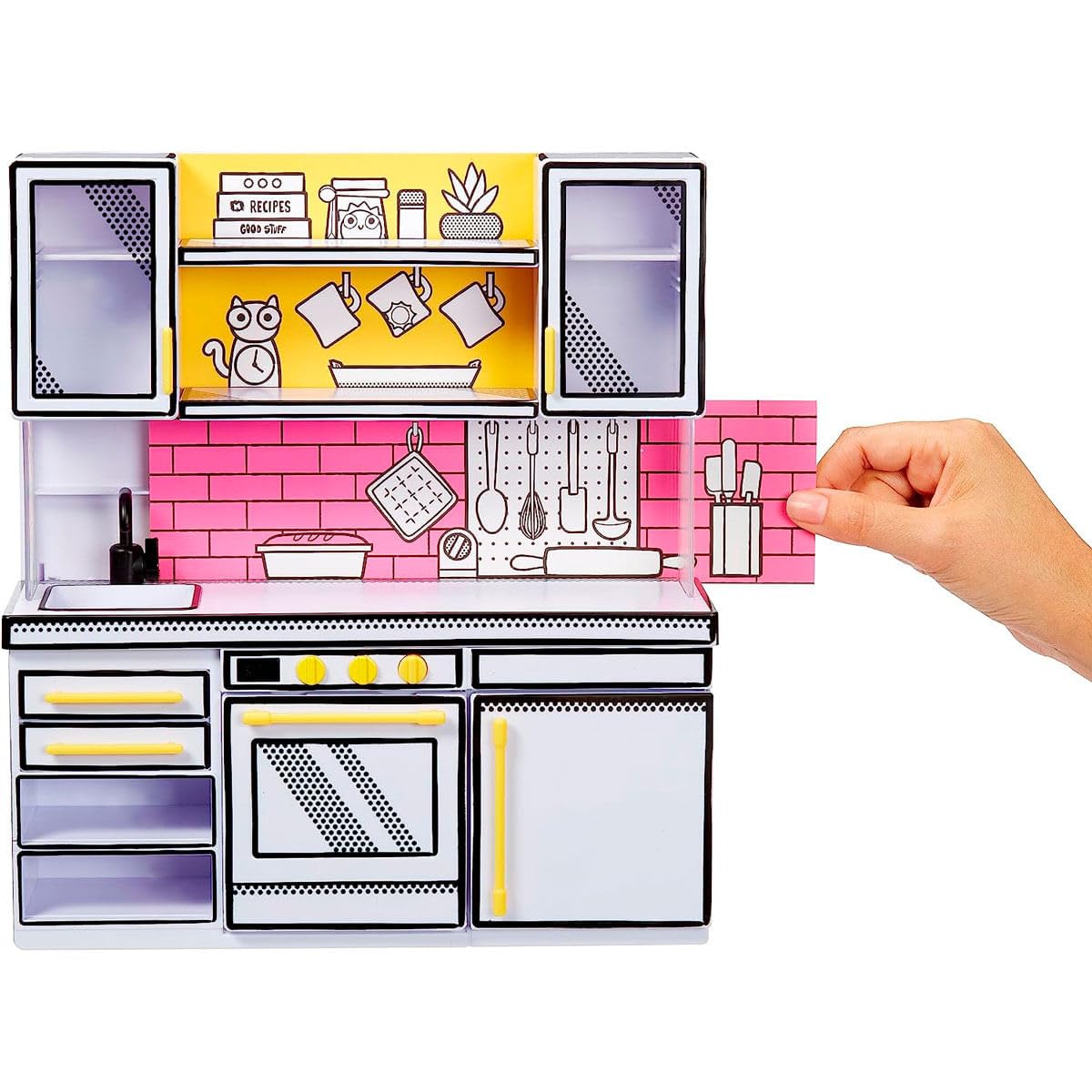 MGA's Miniverse Make It Mini Kitchen - DIY Kitchen Playset with UV Light, Mystery Recipe, Resin Play, and Exclusive Mini Oven Mitts - Not Edible - Requires Batteries - Suitable for Kids Ages 8+ โ image 1