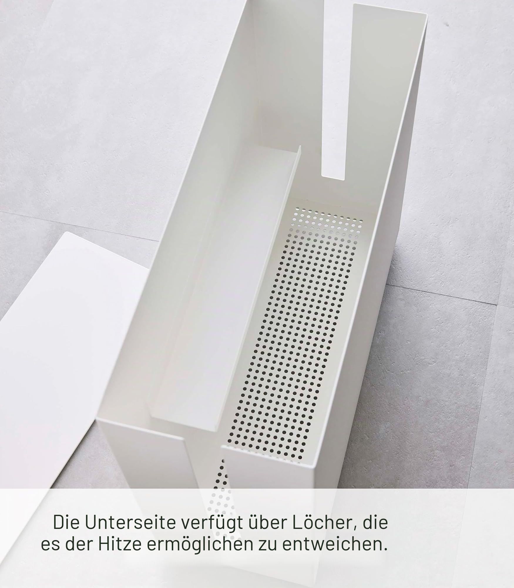 YAMAZAKI TOWER Kabelbox mit Rollen aus Stahl - mit Belüftungslöcher, Ablage für Steckdosenleiste - 40 x 15 x 34,5 cm, japanisches Design, weiß