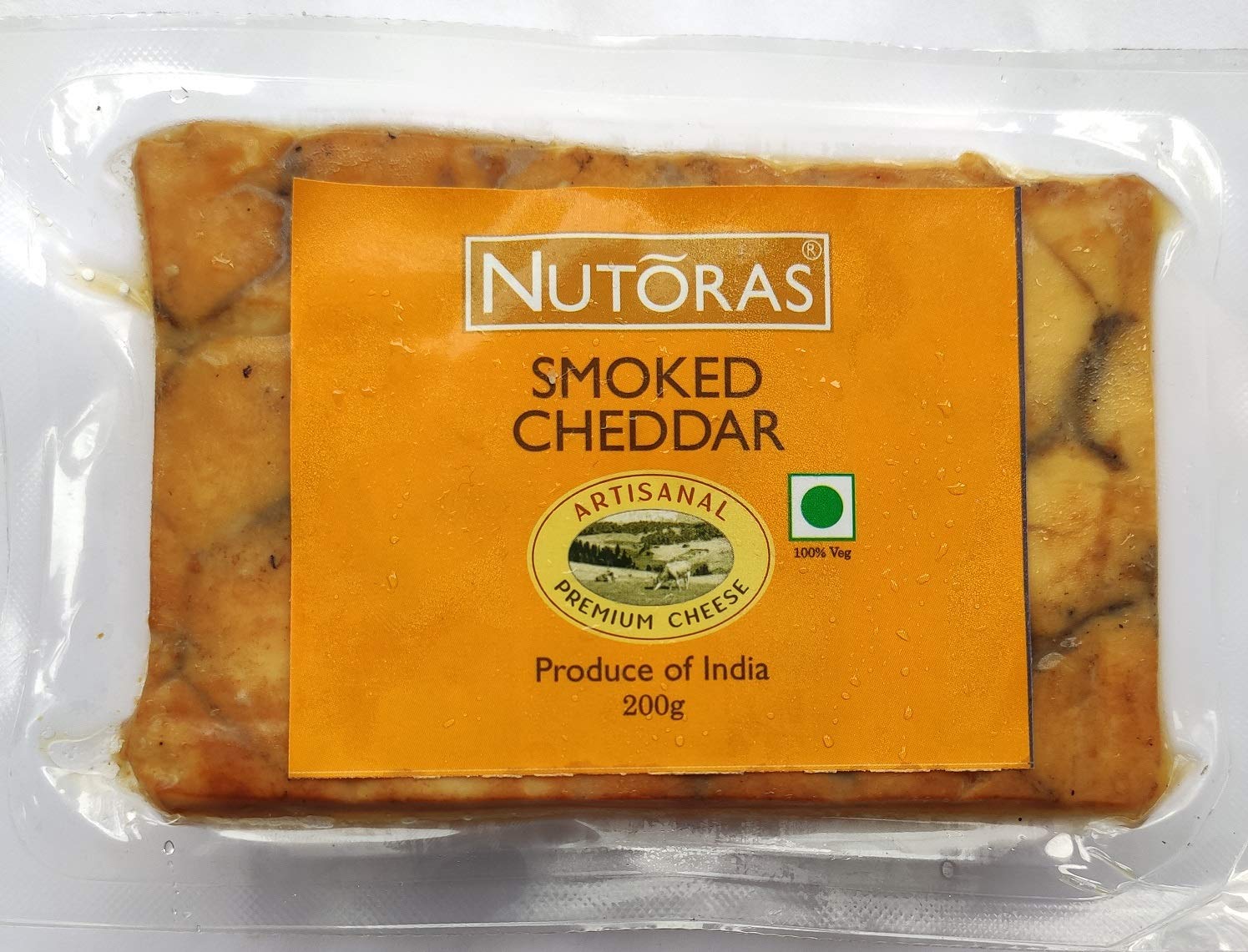 Nutoras Cheese Smoked Cheddar, 200 g