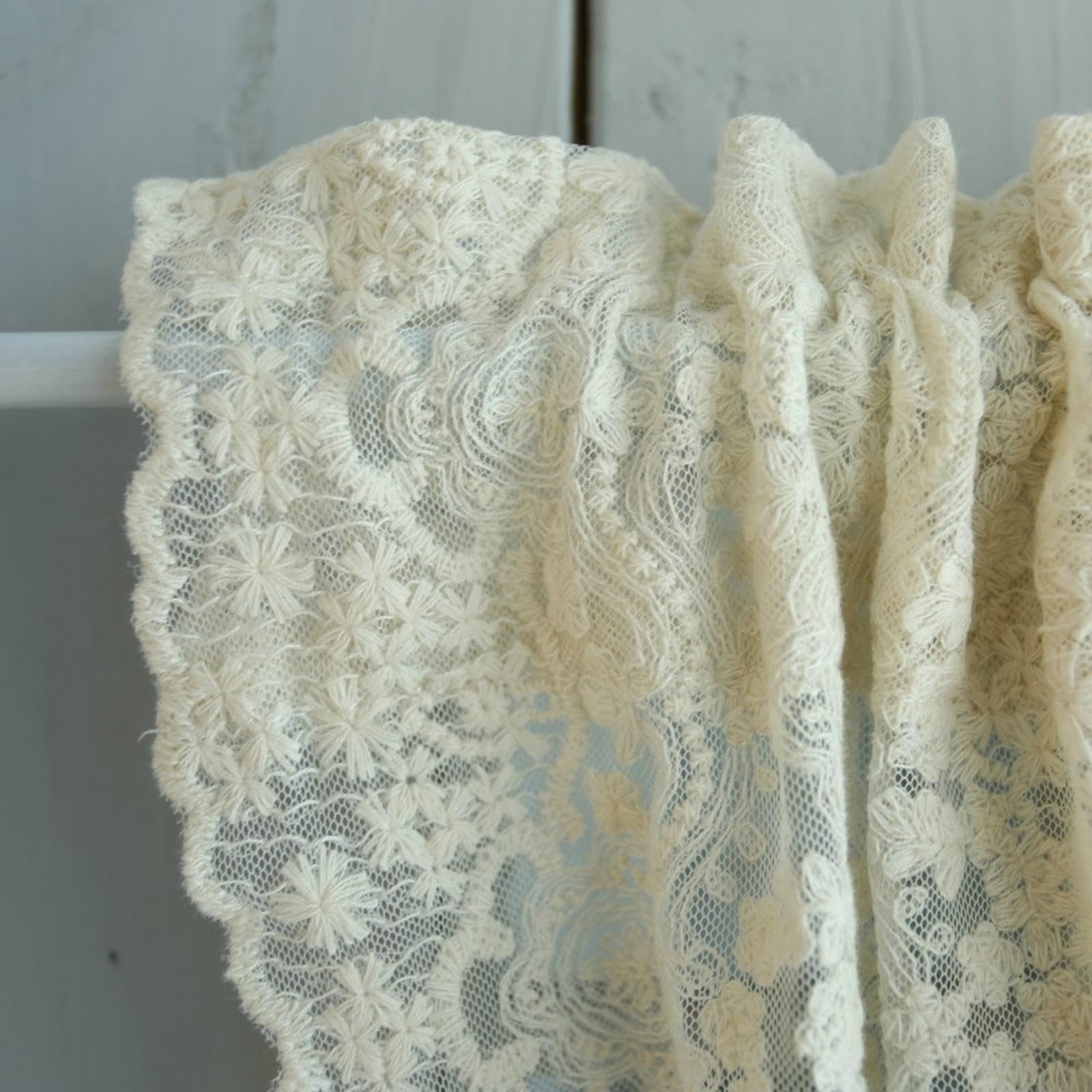 Voilage en dentelle transparente 70 x 120 cm Motif floral en coton et lin semi-transparent Décoration de salle de bain/chambre/bureau Accessoire élégant pour la maison