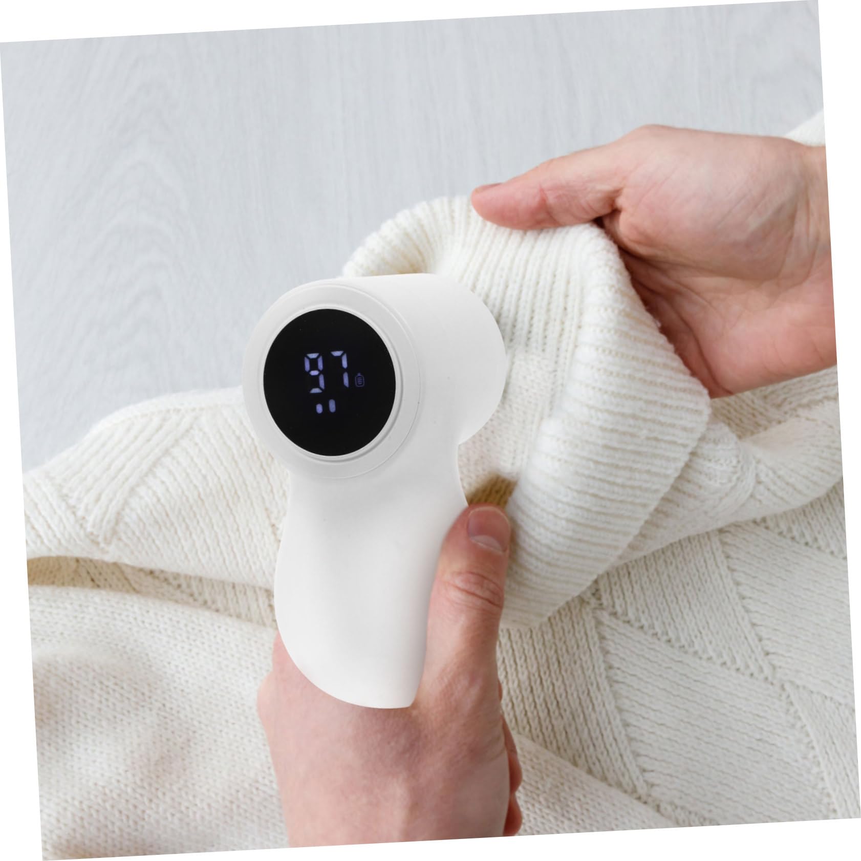 Rimuovi-pelucchi per Vestiti Elettrico Portatile per Abiti | 800mah, Corpo Abs e Acciaio Inox, Adatto anche Cappotti e Cuscini Divano