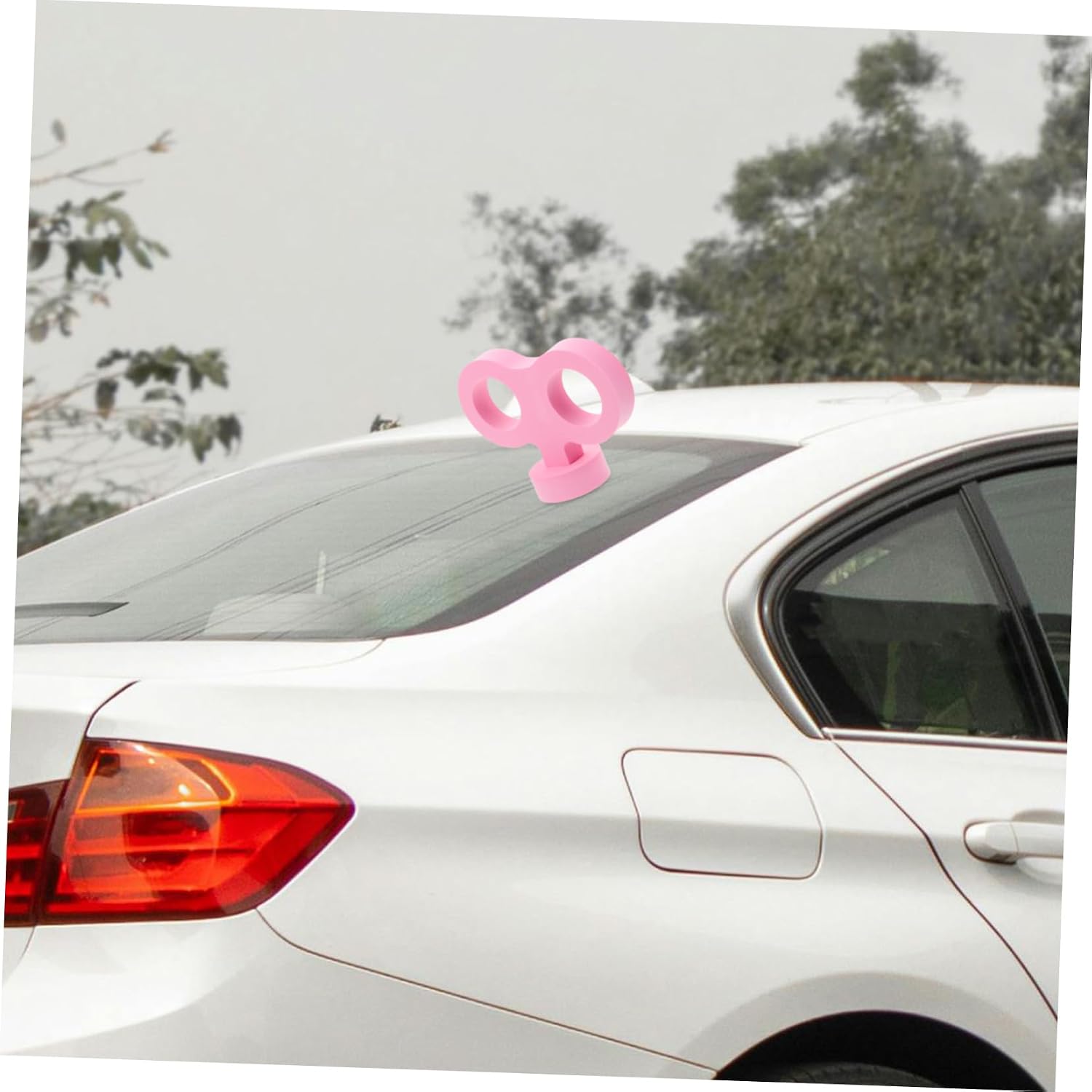 Kisangel DIY Vehicle Roof Ornament Wind up Key Car Roof Decoration Stylish Toy Car Accessories Compatibility for Various Models Clockwork Decor for Rv