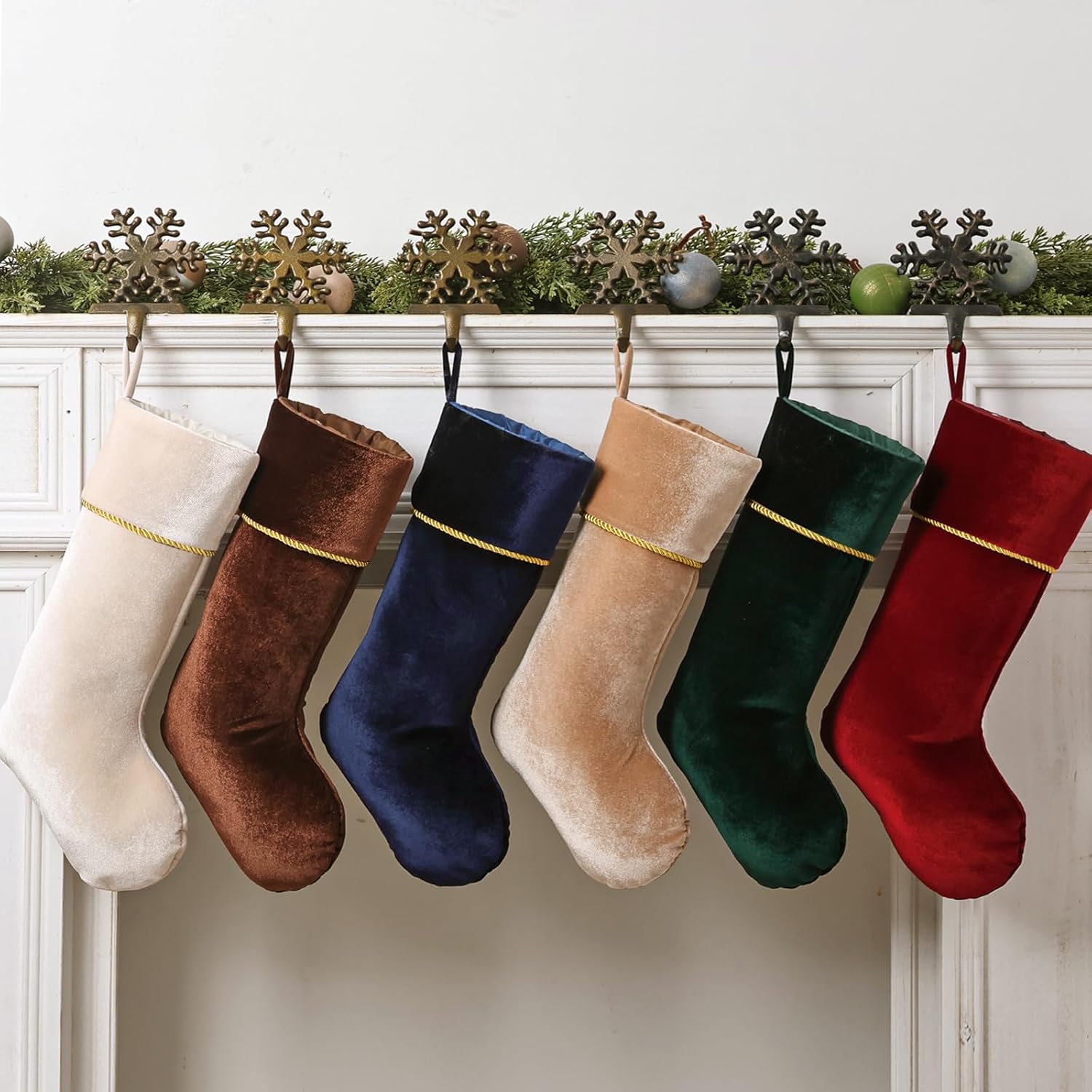 exquisited christmas stockings, 6 pcs 18 inch luxury vintage thick velvet christmas stockings, noble christmas home indoor decor xmas party christmas decorations gift for tree mantel fireplace