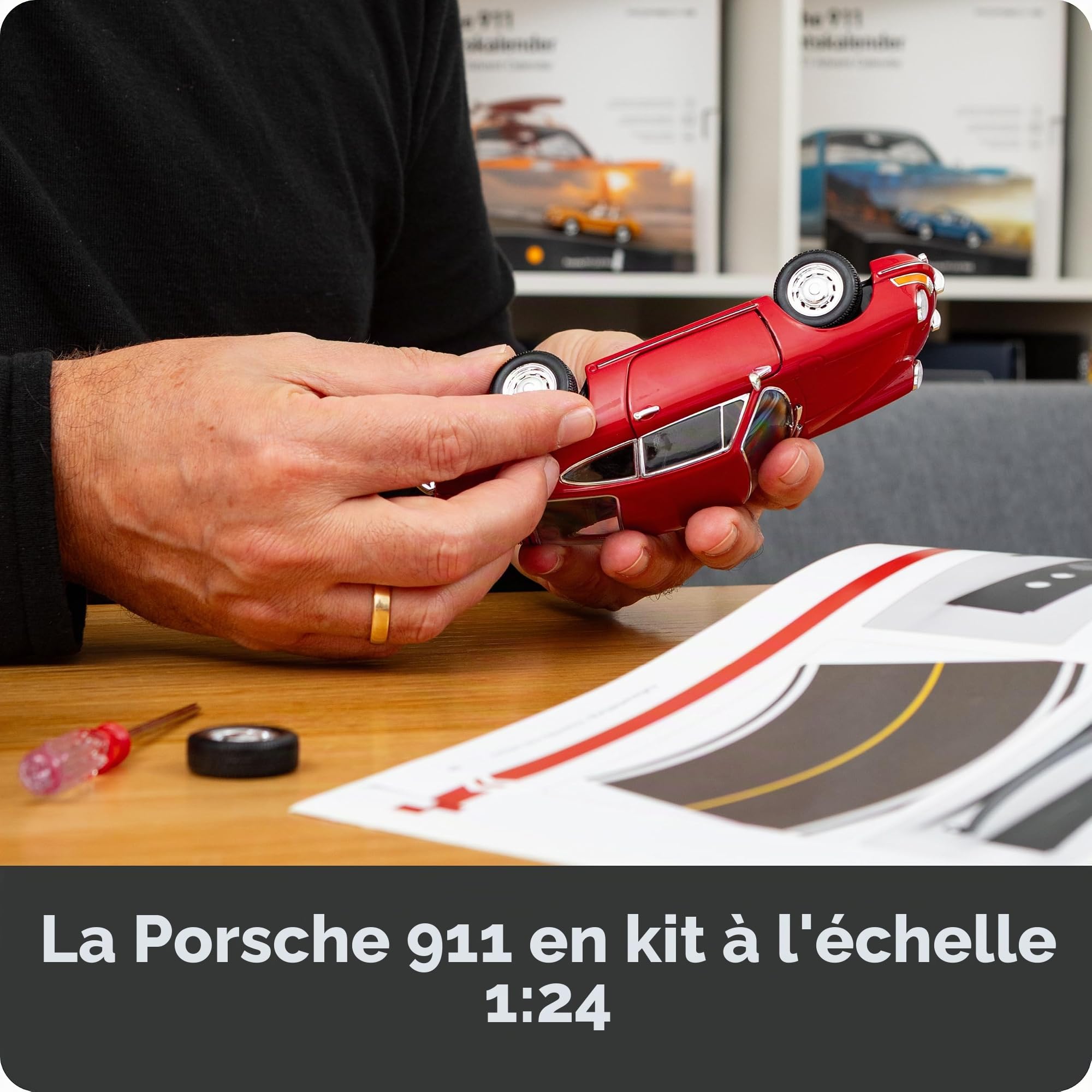 FRANZIS 67247 - Porsche 911 - Build Your Legend - Kit de modélisme détaillé avec Module sonore, éclairage LED, Livre d'accompagnement