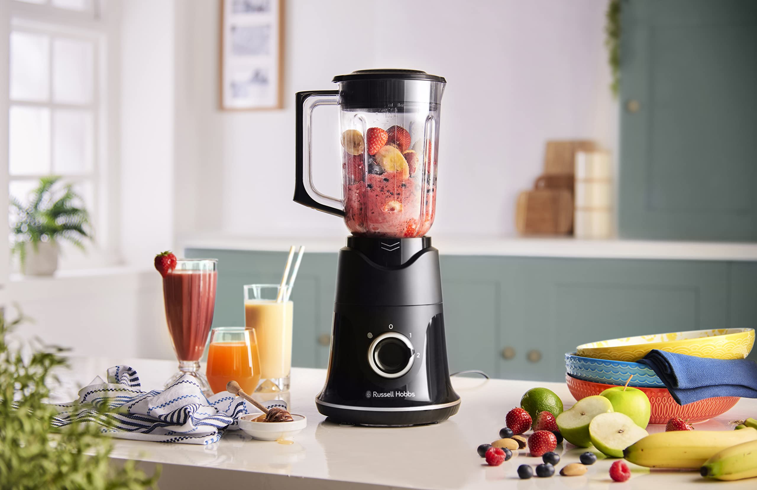 Russell Hobbs 26710-56 Batidora de Vaso Blade Boost, Tecnología Blade Boost, Jarra de 1,5L, Cuchilla Acero Inoxidable 4 Puntas, 2 Velocidades, Función Pulse, Negro