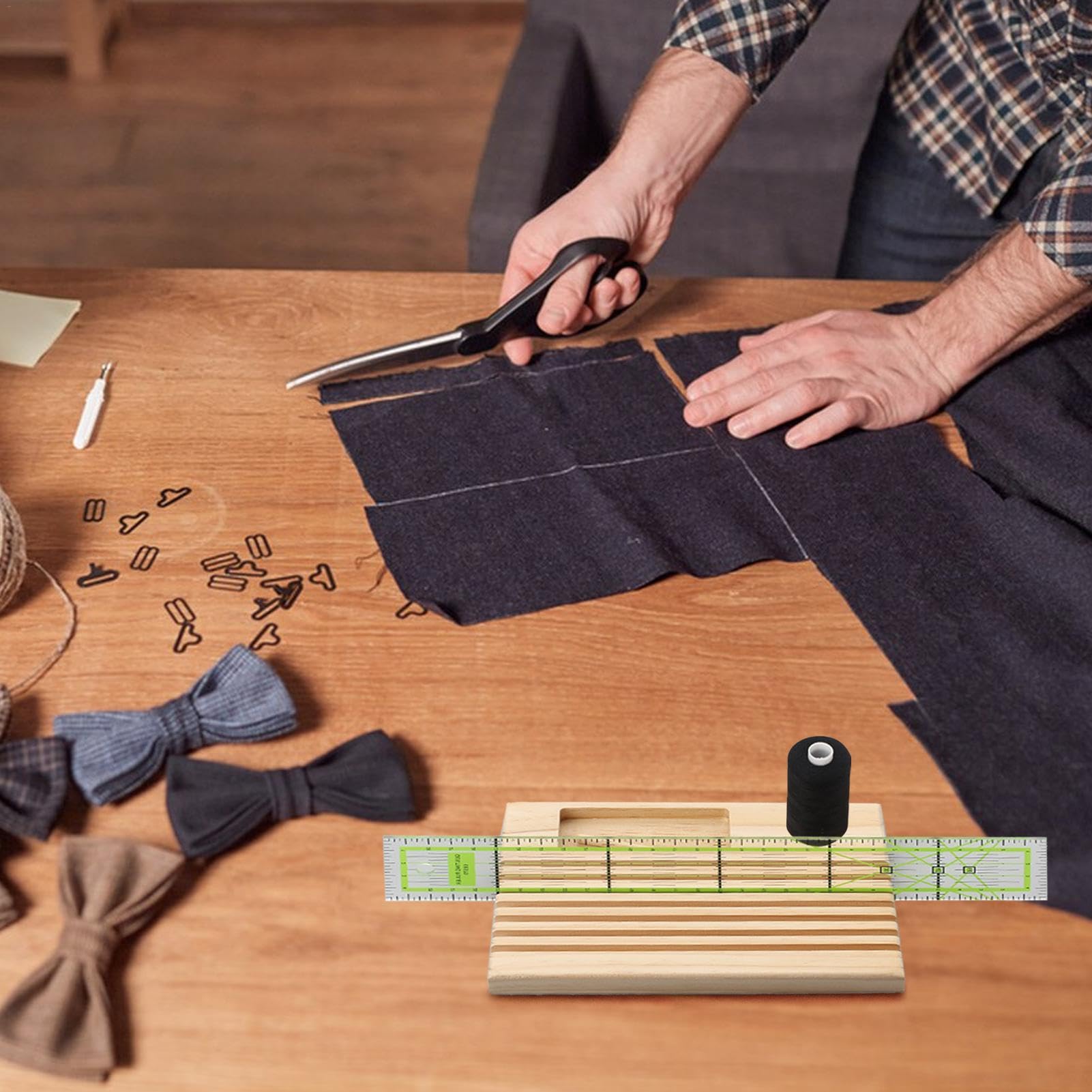 Wooden Ruler Rack - Wooden Quilting Ruler Stand, Lumber Yardstick Organizer | Quilting Ruler Holder Wood Spools Rack with 5/7 Slots and 1 Spool, Wood Quilting Grid Ruler for Sewing Tool Pins Tacks