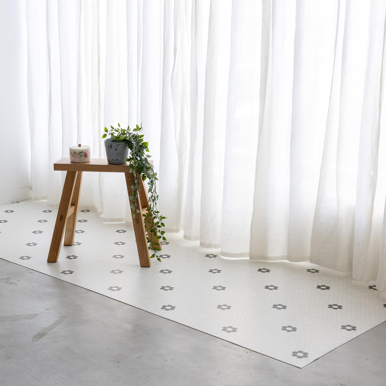 Amazon | ラグリエ タイル柄 フロアマット ヘキサフルール 約90×150cm 