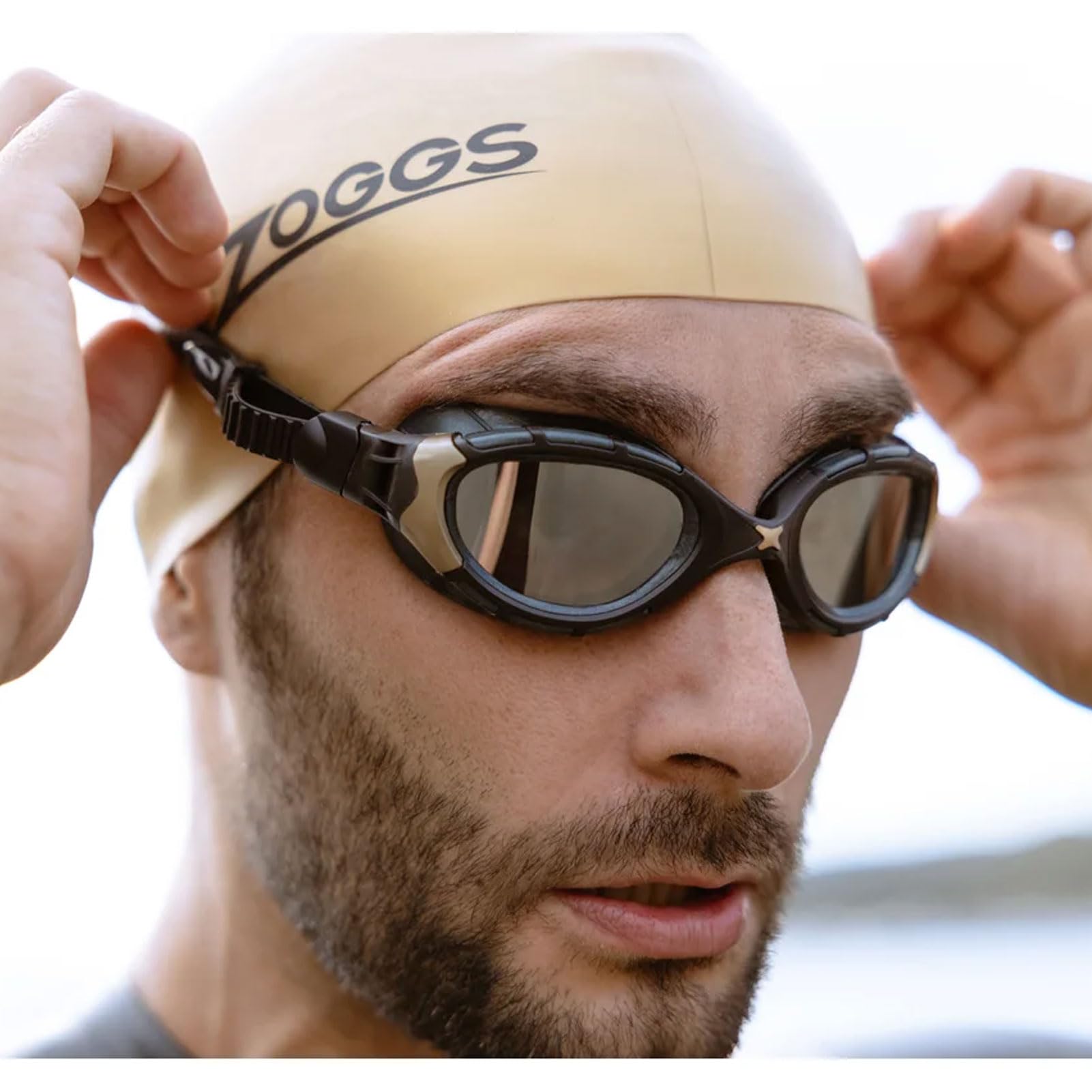 Zoggs Original Predator Flex Schwimmbrille Erwachsene, Herren und Damen – Freiwassereinsatz, Antibeschlag, Bequemer Sitz, Einfach Verstellbare Zugbänder