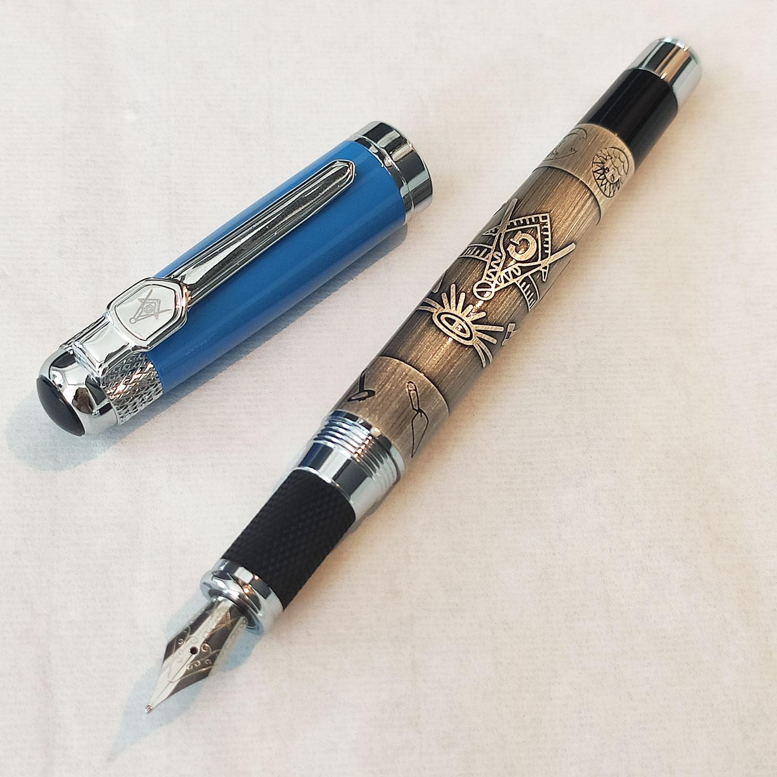 Masonic Symbols Engraved Heavy Weight Silver Metal Fountain Pen, Gift Box (Blue, Blue)