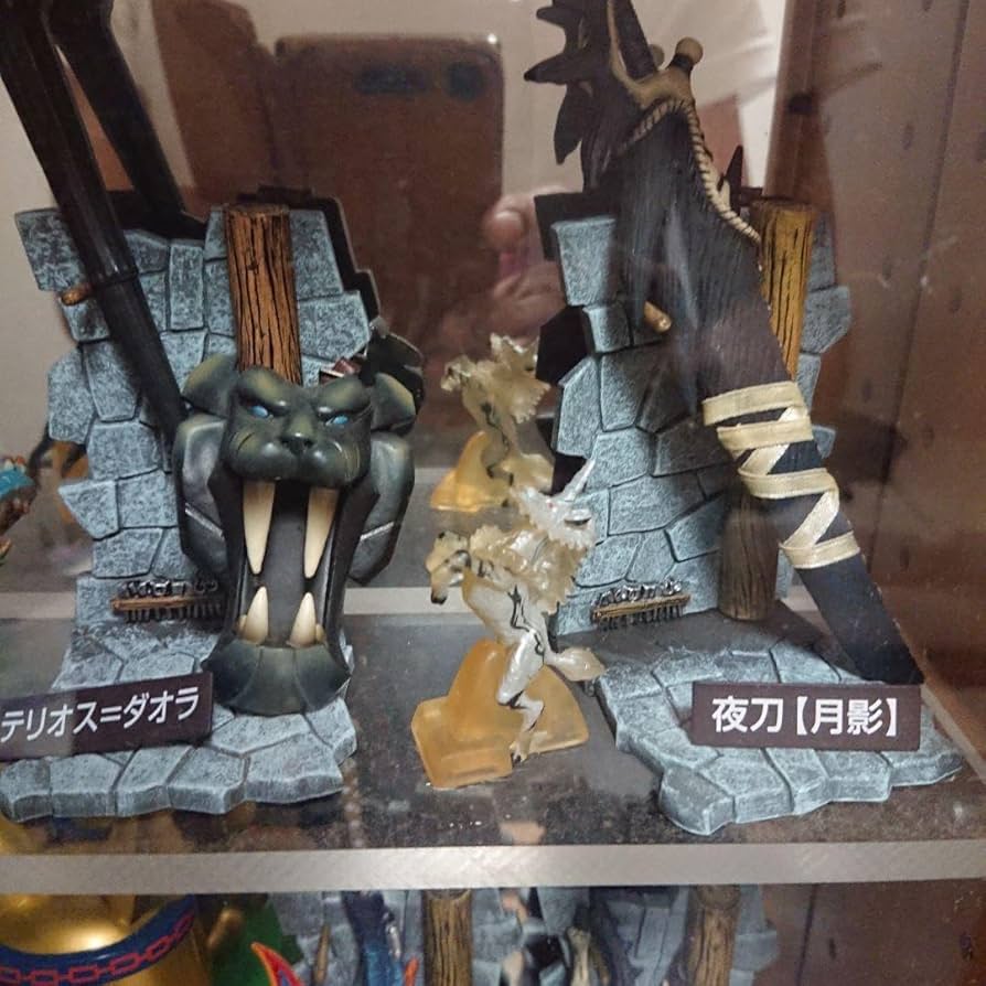 モンスターハンター狩猟武器コレクションVol.1 食玩王国オフィシャルウェブサイト モンスターハンター 狩猟武器