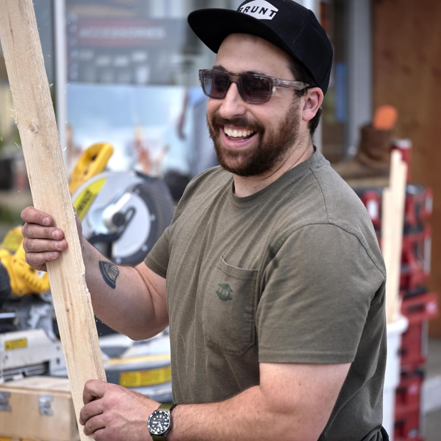 BRUNT Short-Sleeve Pocket T-Shirt - Comfortable Mid-Weight Build - Drop Shoulder Seam - Utility Pocket - Image 2