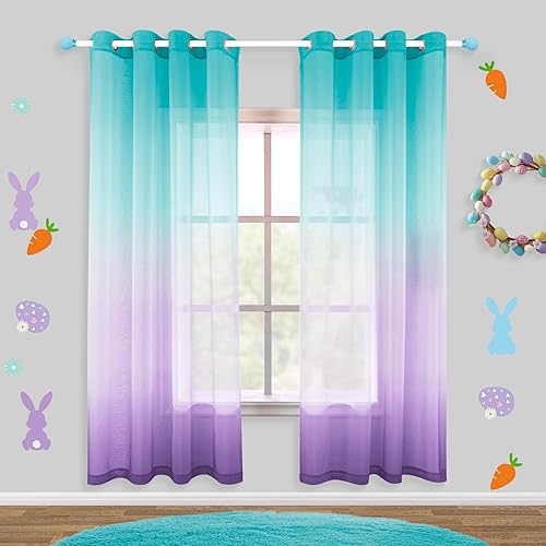 Miniatura 15 de KOUFALL Cortinas de Navidad de 63 pulgadas de largo, cortinas de ventana de Navidad rojas y verdes, transparentes para sala de estar, juego de 2