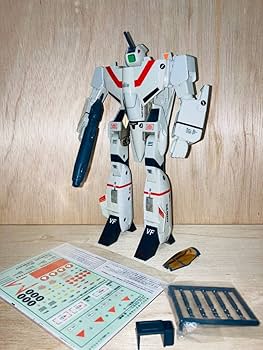 タカトクトイス VF-1S スーパーバルキリー 1/55 超時空要塞マクロス Amazon | （タカトクトイス復刻） 1/55 超時空要塞マクロス VF