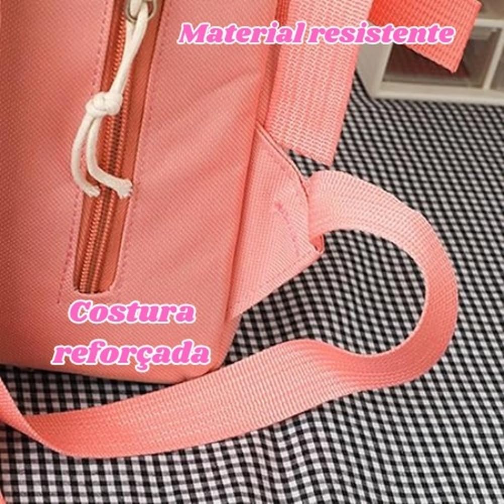 Kit 4 Itens Mochila Escolar Passeio Feminina com Espaço para Notebook Bolsa Maior Bolsa Menor Estojo em promoção! Veja a oferta e mais achadinhos de Mochilas escolares 6 Hoje é o melhor dia para comprar Kit 4 Itens Mochila Escolar Passeio Feminina com Espaço para Notebook Bolsa Maior Bolsa Menor Estojo com aquele preço maroto! Promoção! Aproveite a oferta! 6