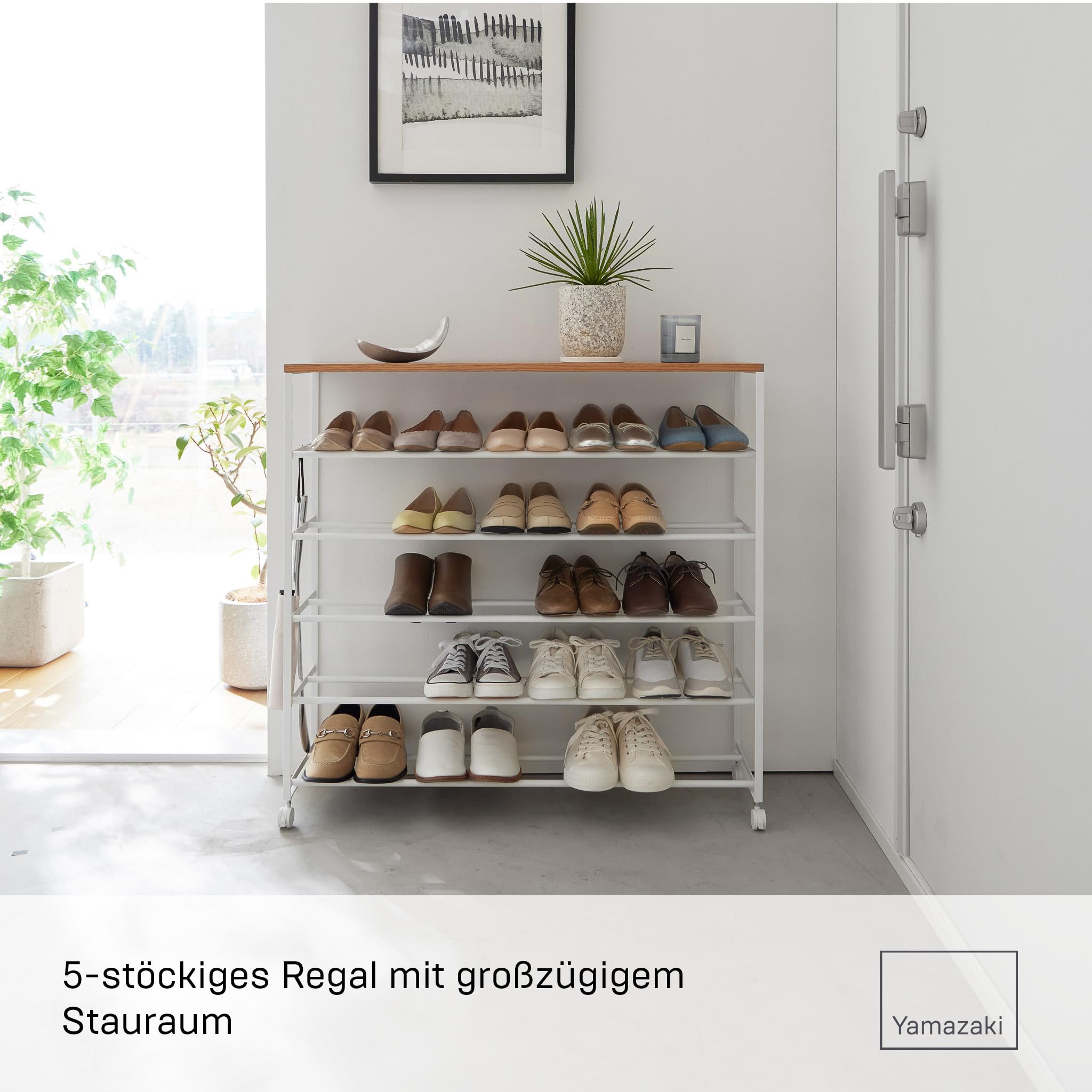 YAMAZAKI 1465 Tower 5-stöckiges Schuhregal mit Holzablage und Rollen, weiß, Stahl/Holz/Nylon, minimalistisch, 26 x 90,5 x 87 cm