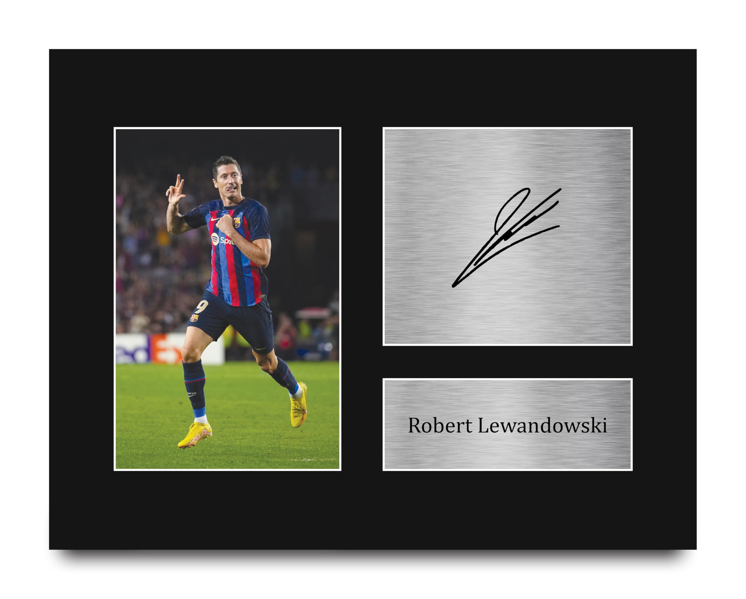 HWC Trading Robert Lewandowski Barcelona Gifts Printed Signed Autograph Picture for Soccer Fans and Supporters - US Letter Size
