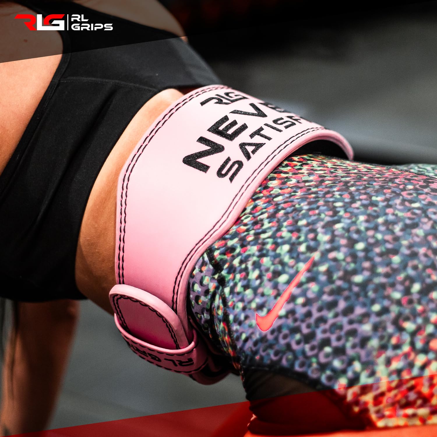 RL Grips® Cinturon de Gimnasio en Cuero para Musculación - Soporte Lumbar de Piel Acolchado para Levantamiento de Pesas, Halterofilia y Fitness