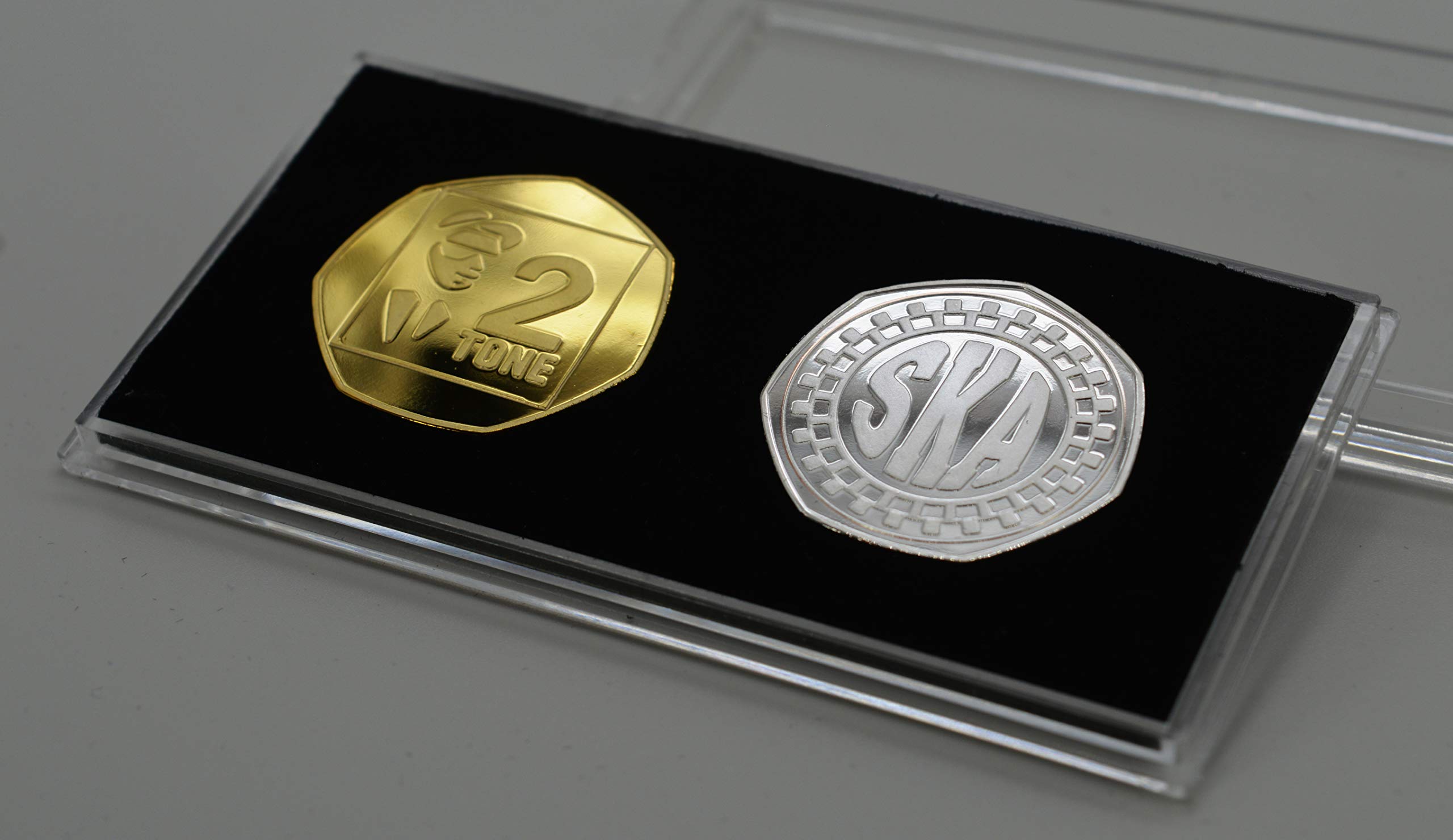 Pair of SKA MUSIC 2 TONE Fine Silver & 24ct Gold Commemoratives in 50p Coin Display Case. Reggae