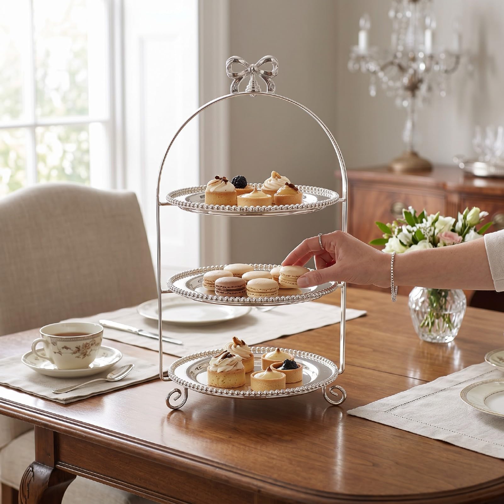 Pssopp Soporte para Tartas de 3 Niveles, Metal | Platos Redondos de 10 Pulgadas, 20 Pulgadas de Alto, Plata de Lujo Ligera Europea, para Exhibición de Magdalenas, Postres y